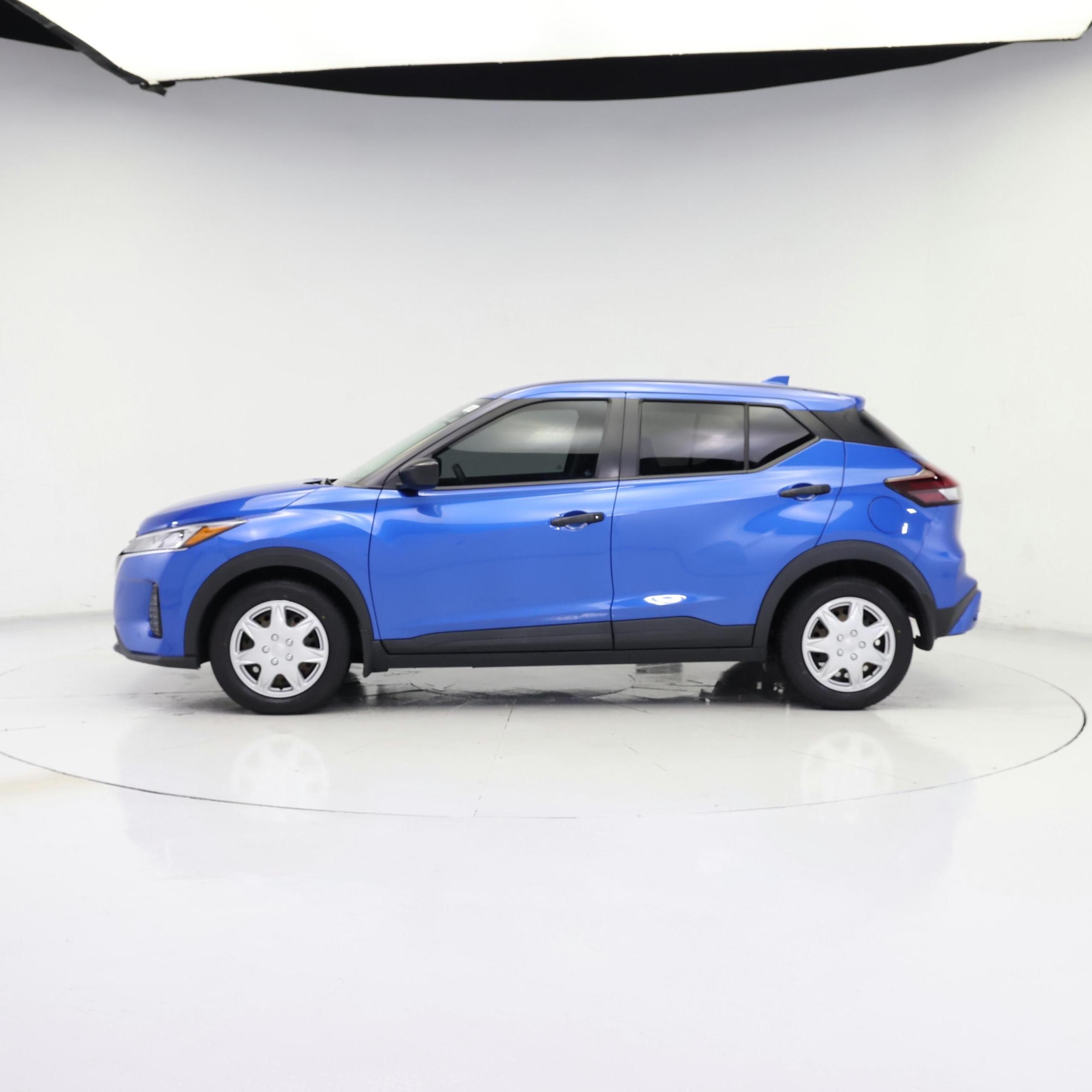 Thumbnail: 2023 Nissan Kicks - 3