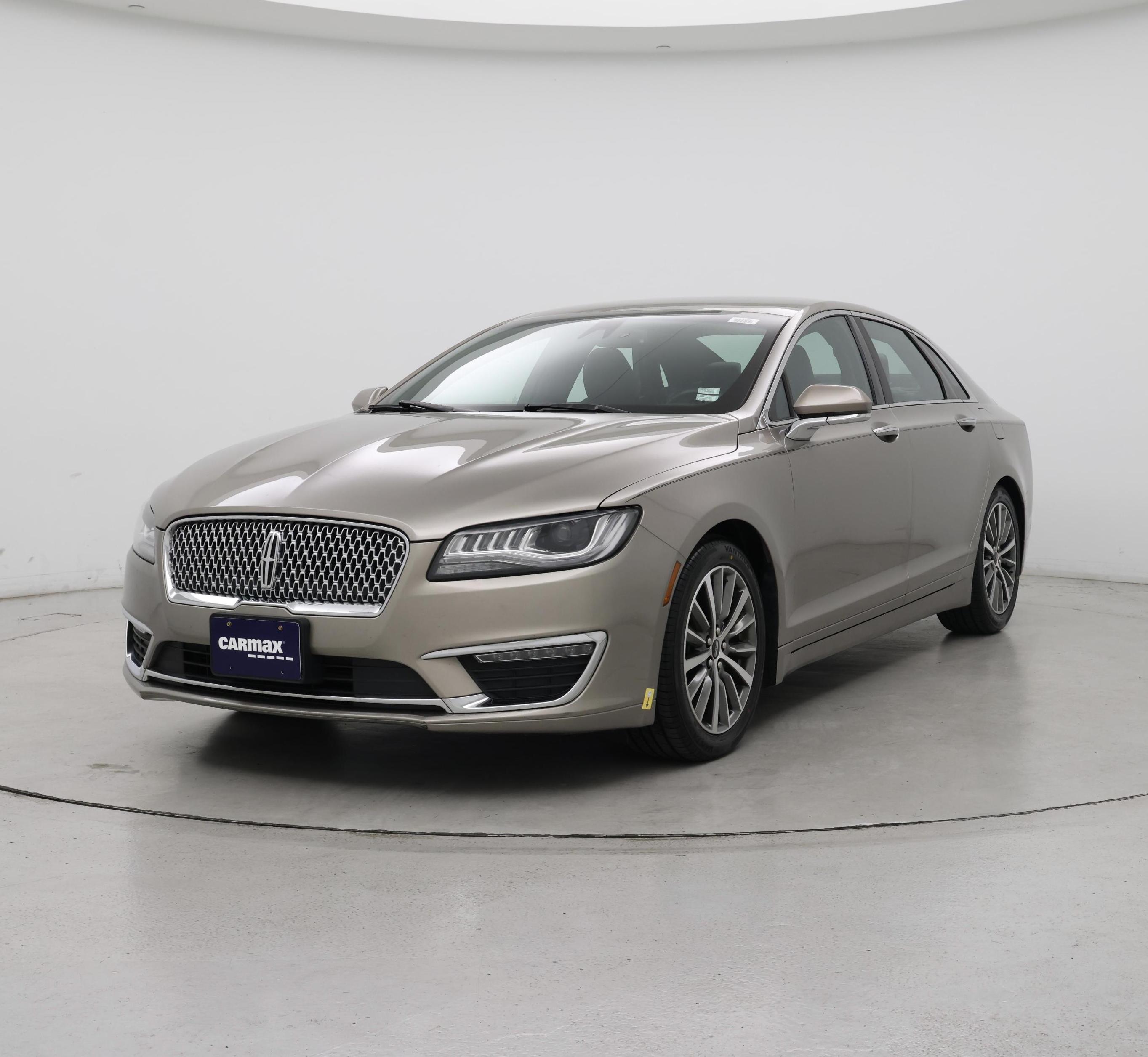 Thumbnail: 2020 Lincoln MKZ - 4