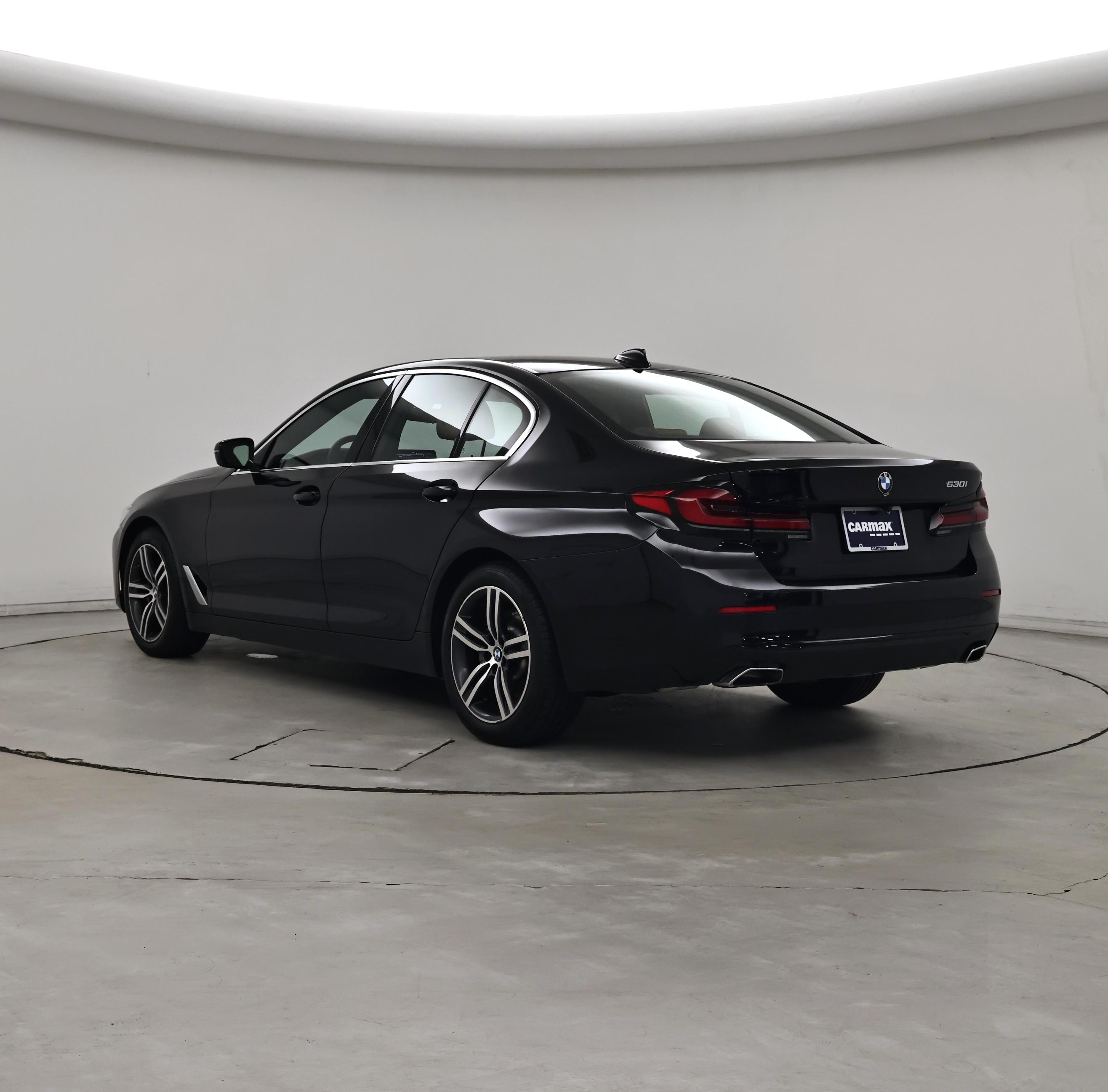 Thumbnail: 2022 BMW 5 Series - 2