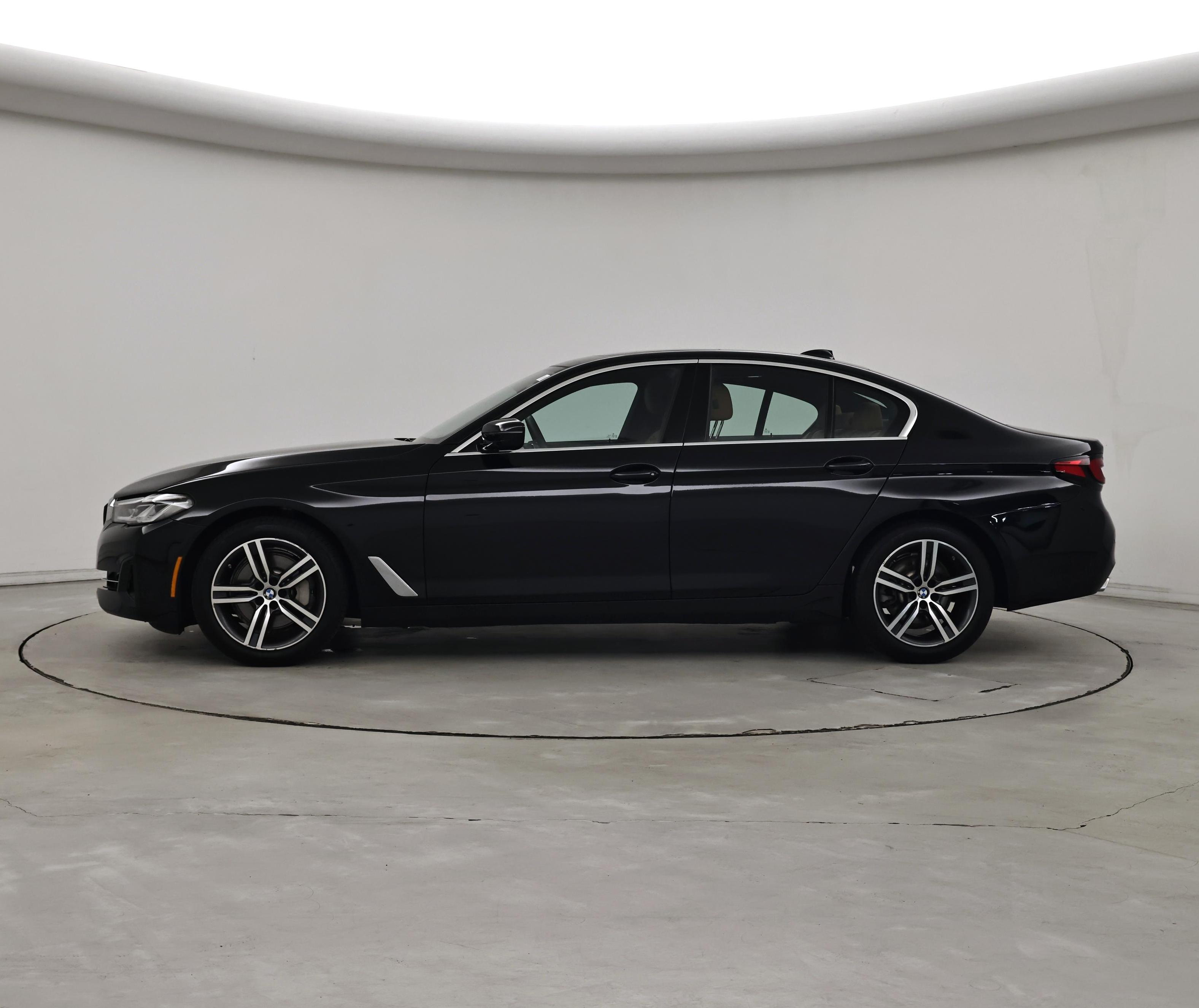 Thumbnail: 2022 BMW 5 Series - 3