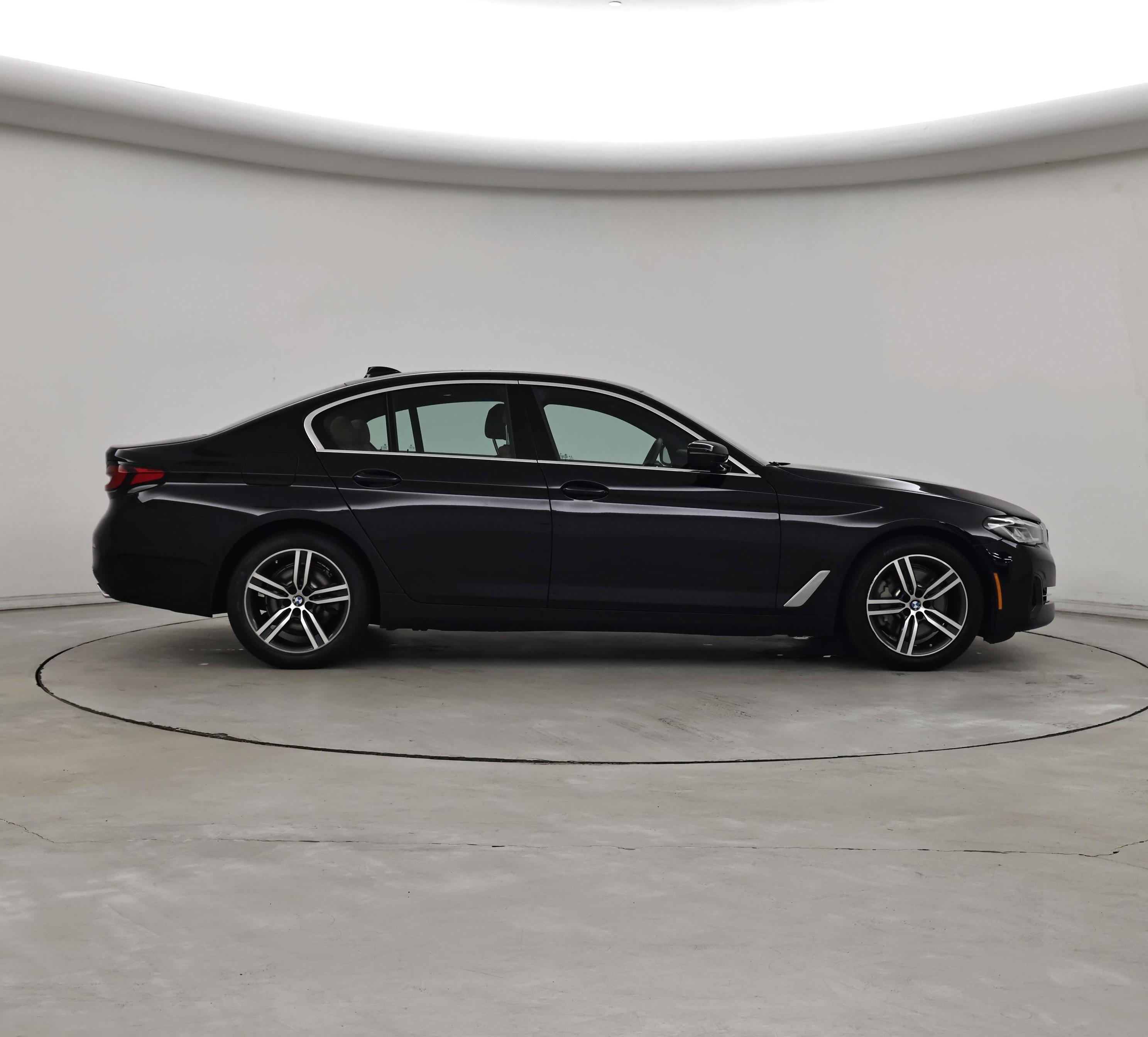 Thumbnail: 2022 BMW 5 Series - 7