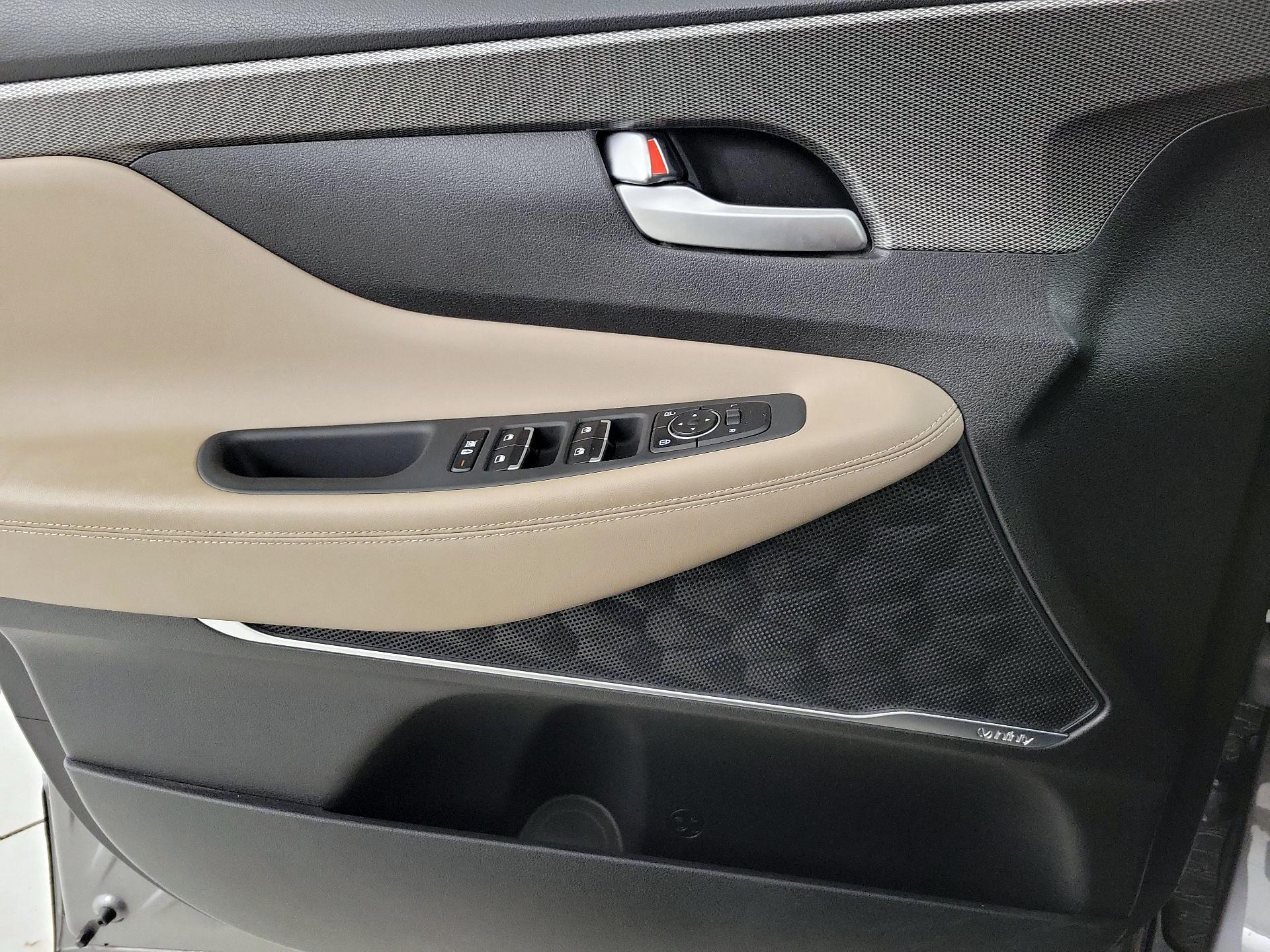 Thumbnail: 2019 Hyundai Santa Fe - 12