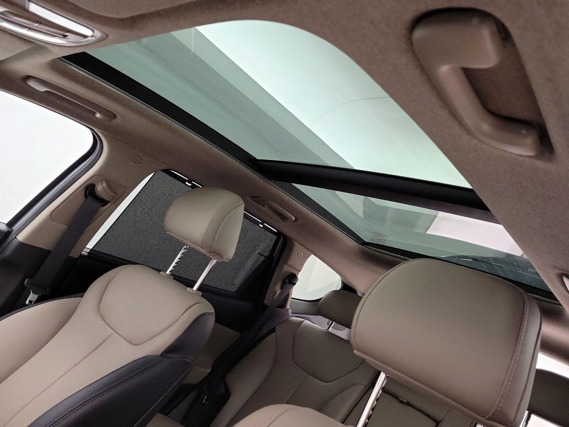 Thumbnail: 2019 Hyundai Santa Fe - 19