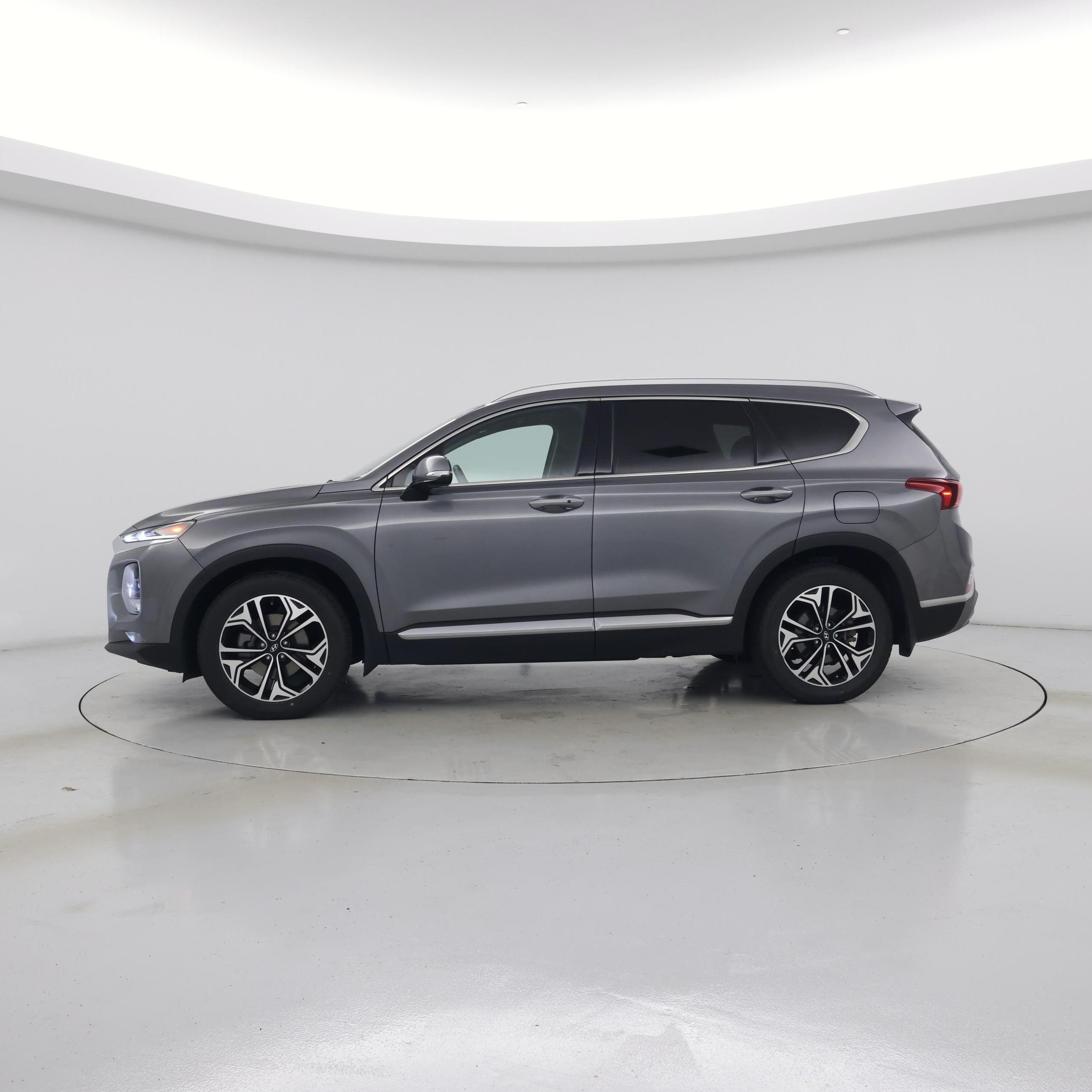 Thumbnail: 2019 Hyundai Santa Fe - 3