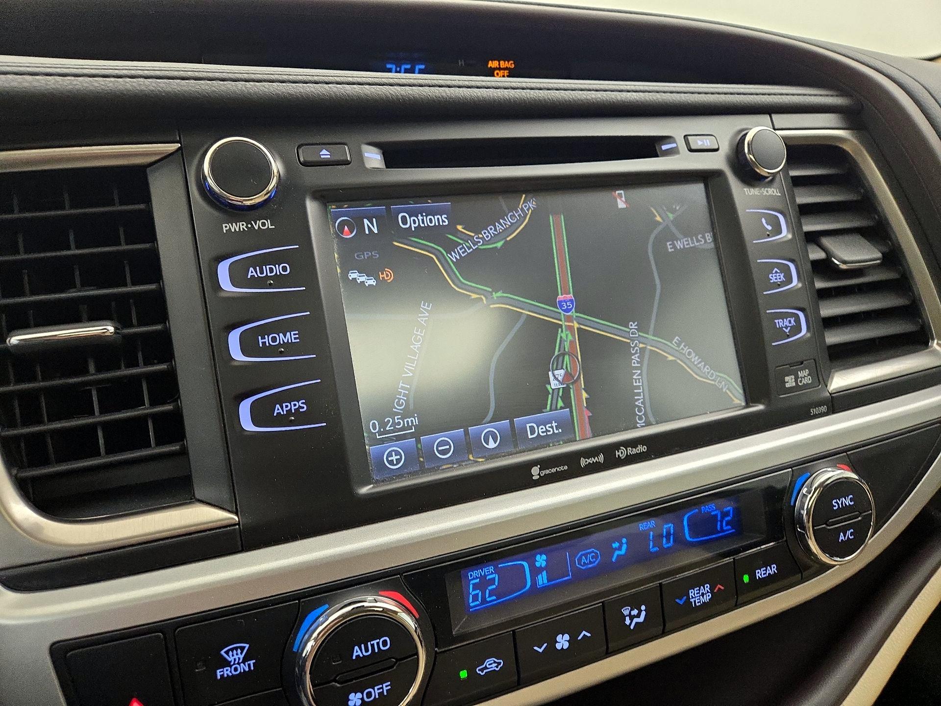 Thumbnail: 2019 Toyota Highlander - 14