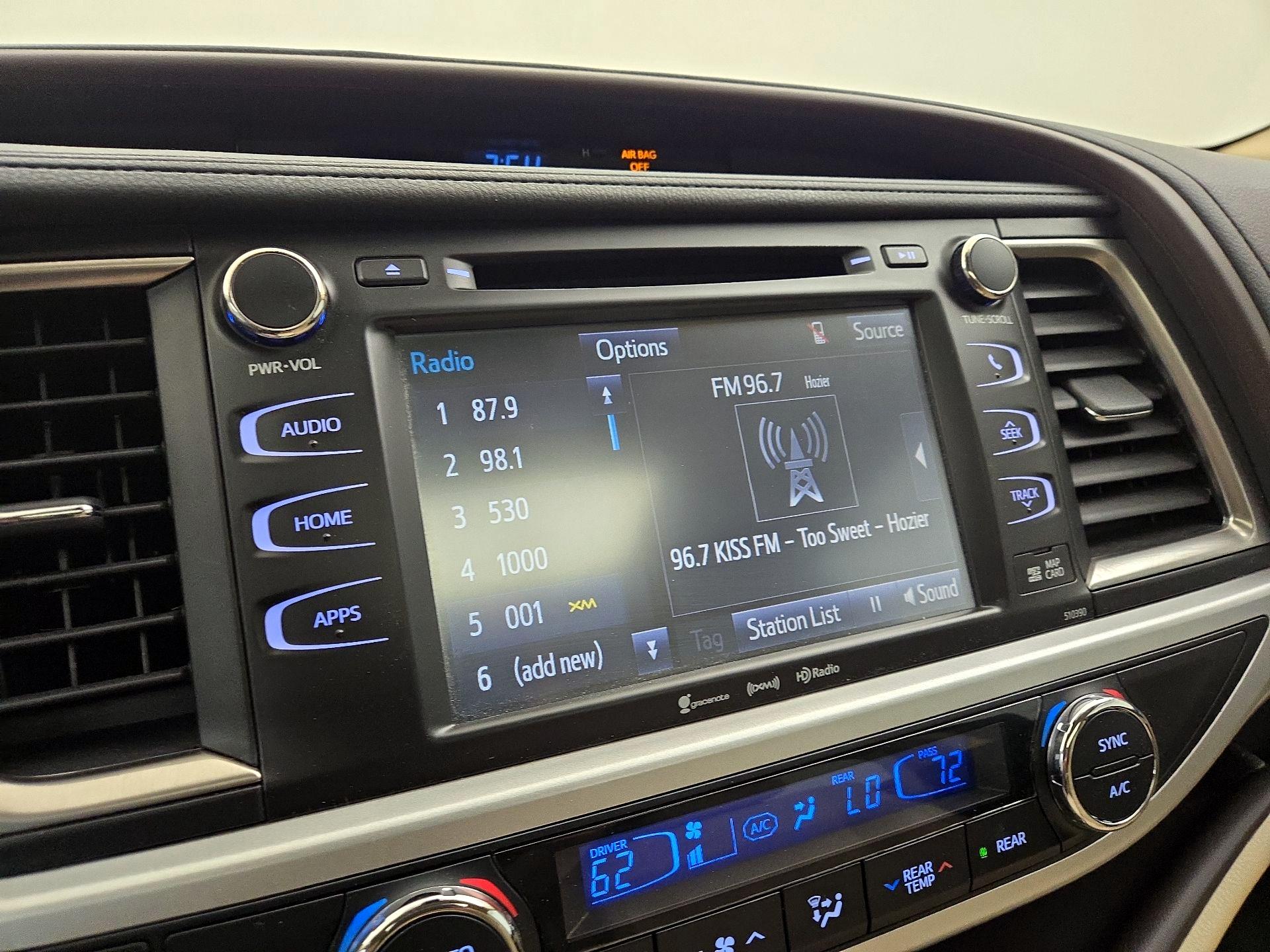 Thumbnail: 2019 Toyota Highlander - 16
