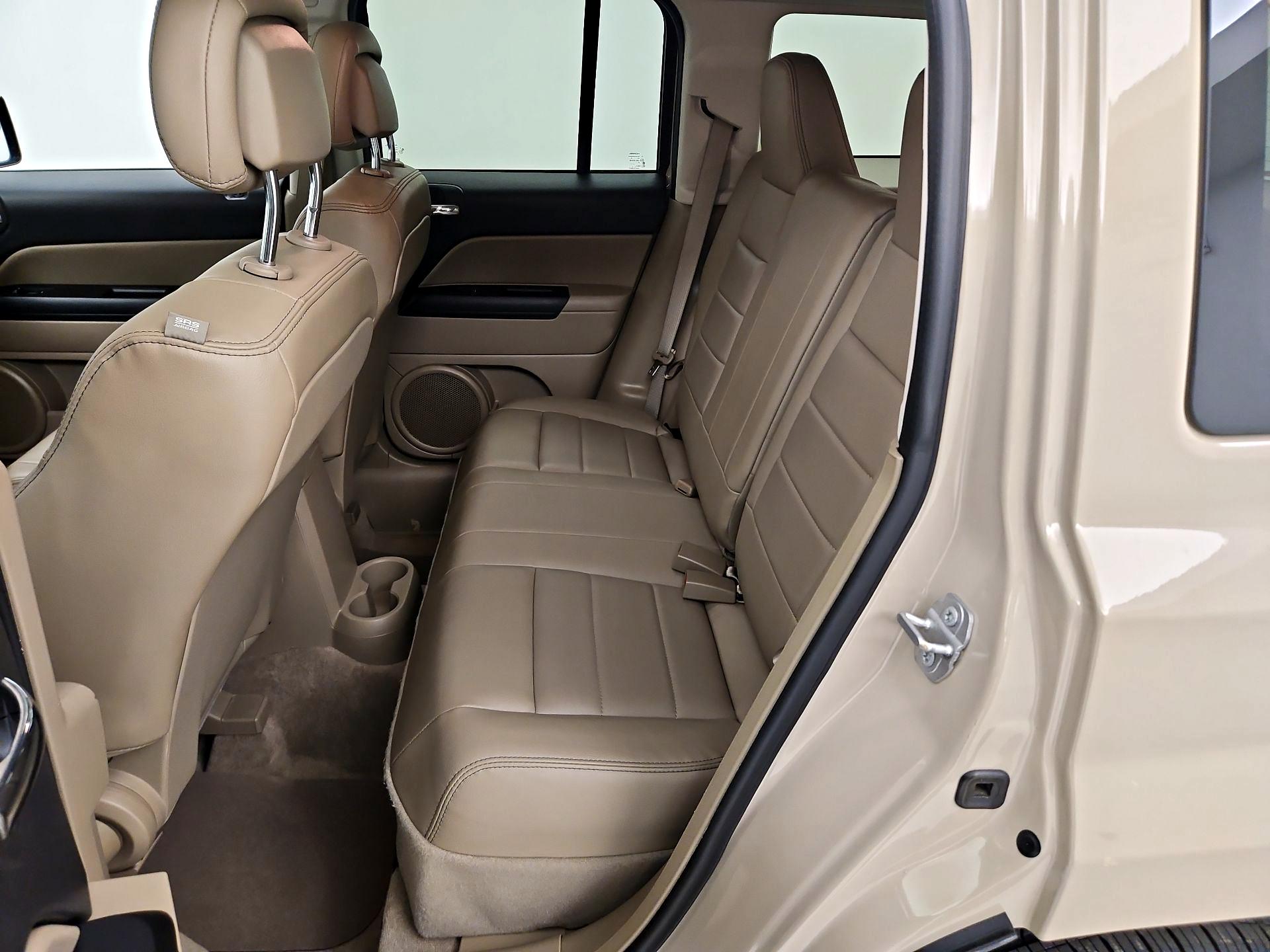 Thumbnail: 2017 Jeep Patriot - 18