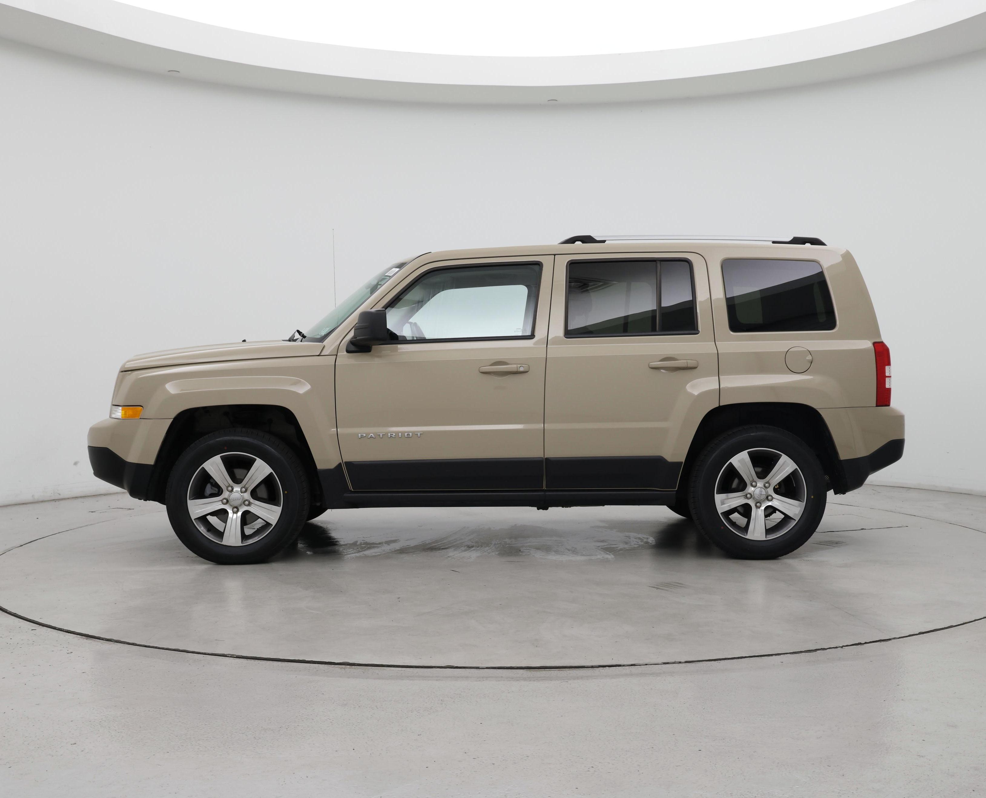 Thumbnail: 2017 Jeep Patriot - 3