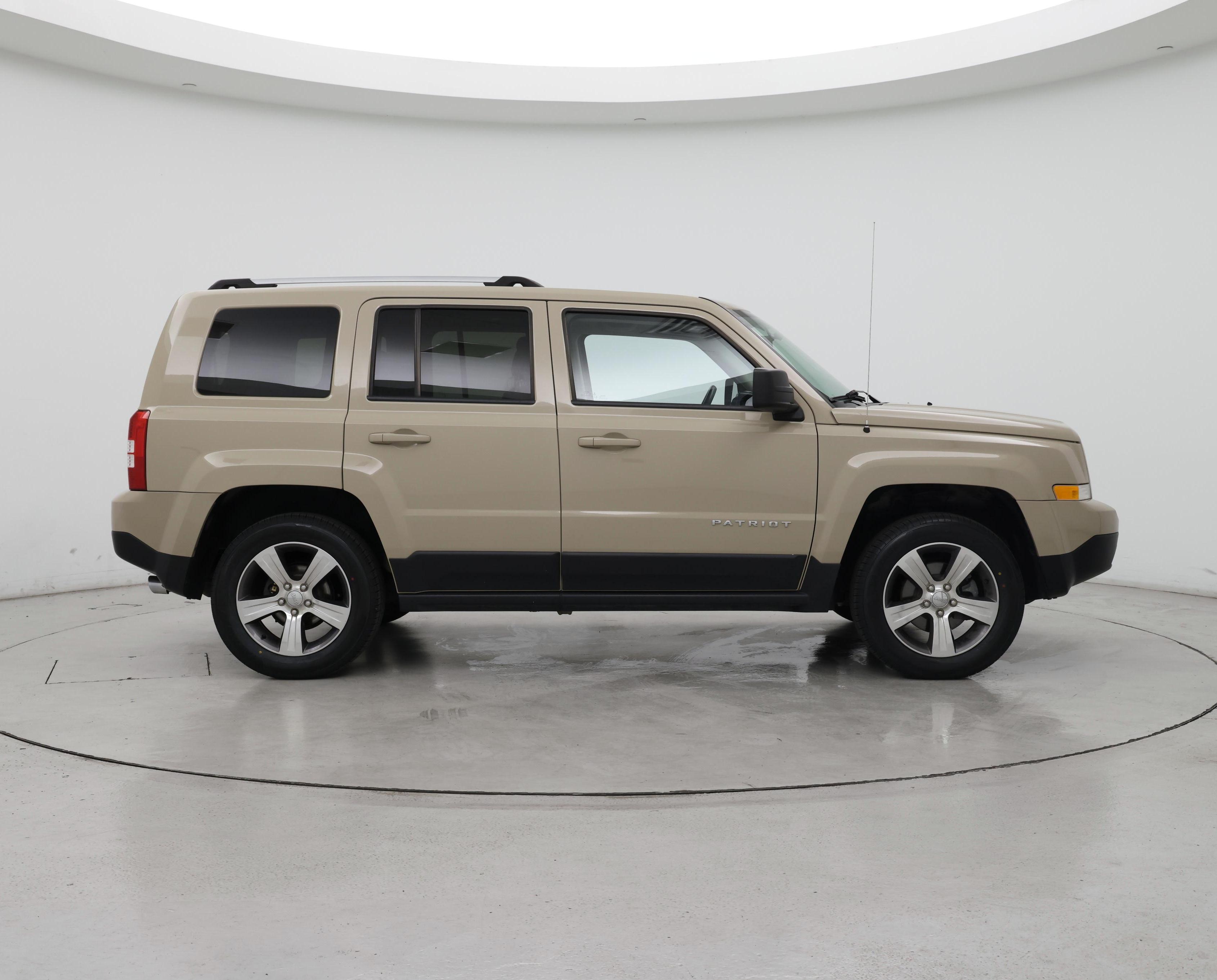 Thumbnail: 2017 Jeep Patriot - 7