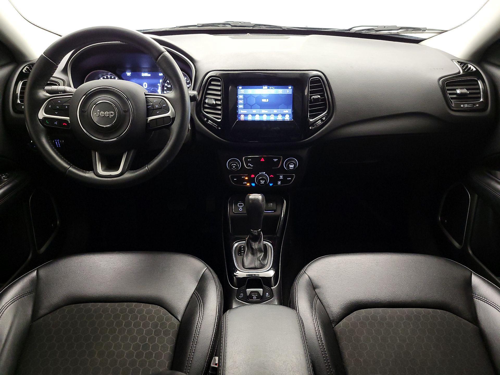 Thumbnail: 2019 Jeep Compass - 9
