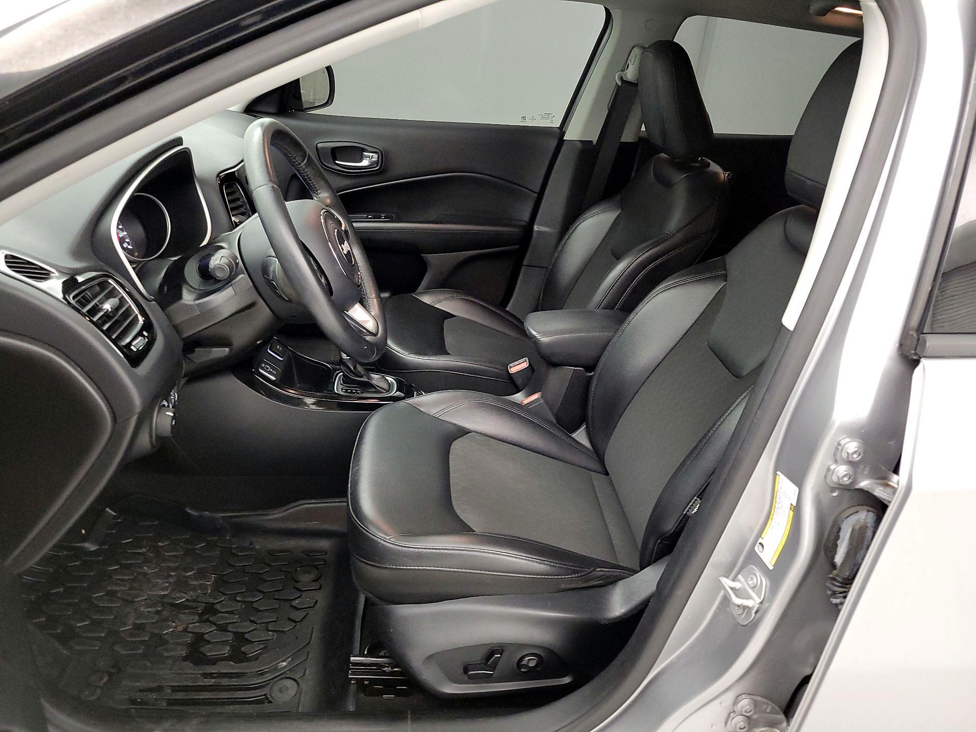Thumbnail: 2019 Jeep Compass - 11