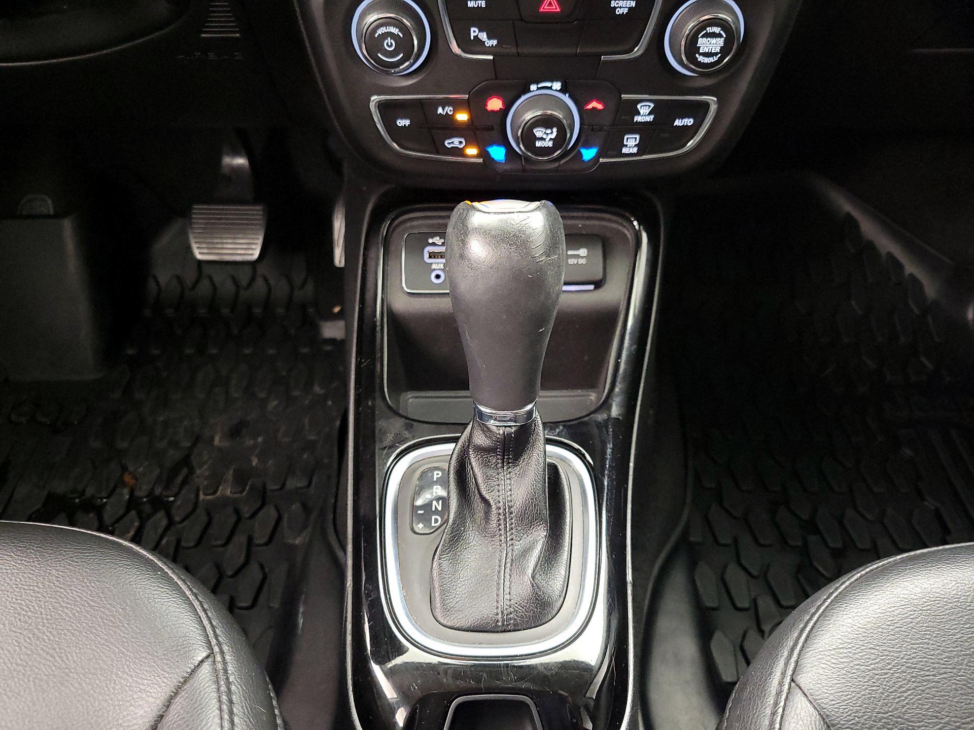 Thumbnail: 2019 Jeep Compass - 17