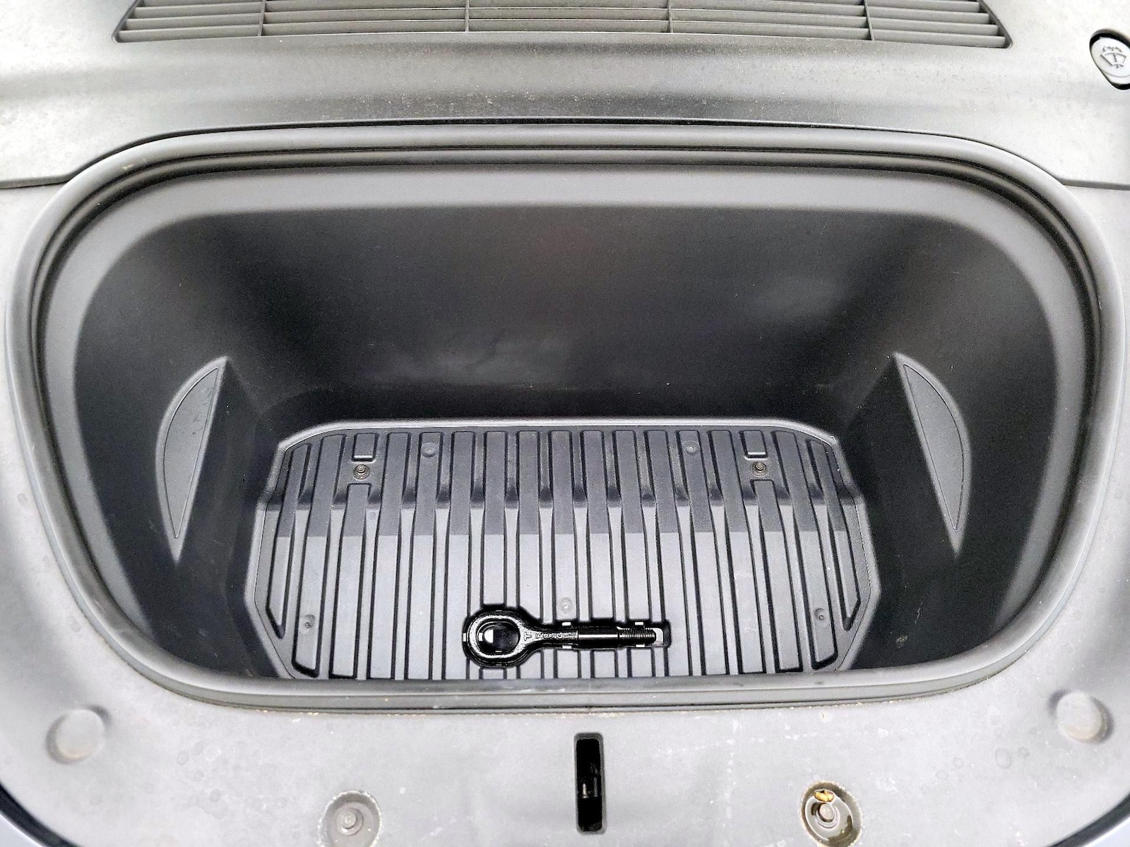 2022 Tesla Model Y Long Range - Photo 23