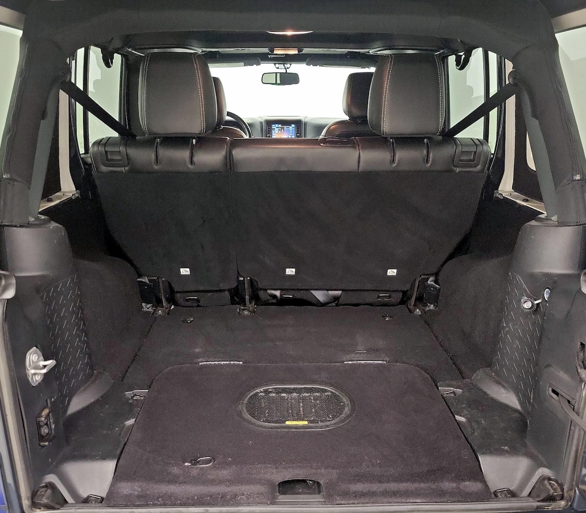 Trunk/Cargo (Seats Up)