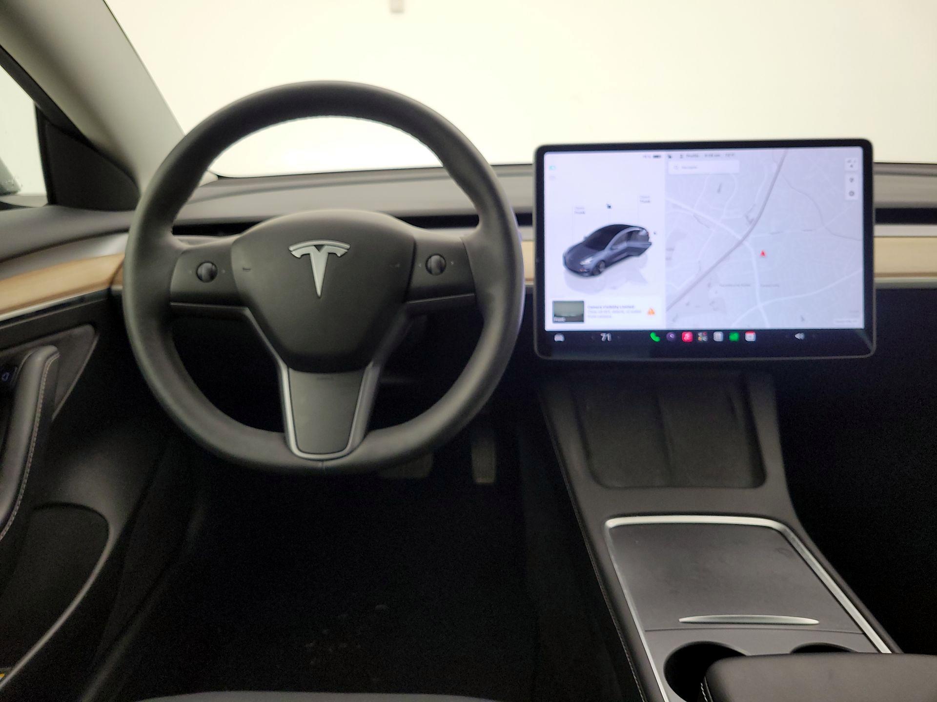 Thumbnail: 2023 Tesla Model 3 - 9