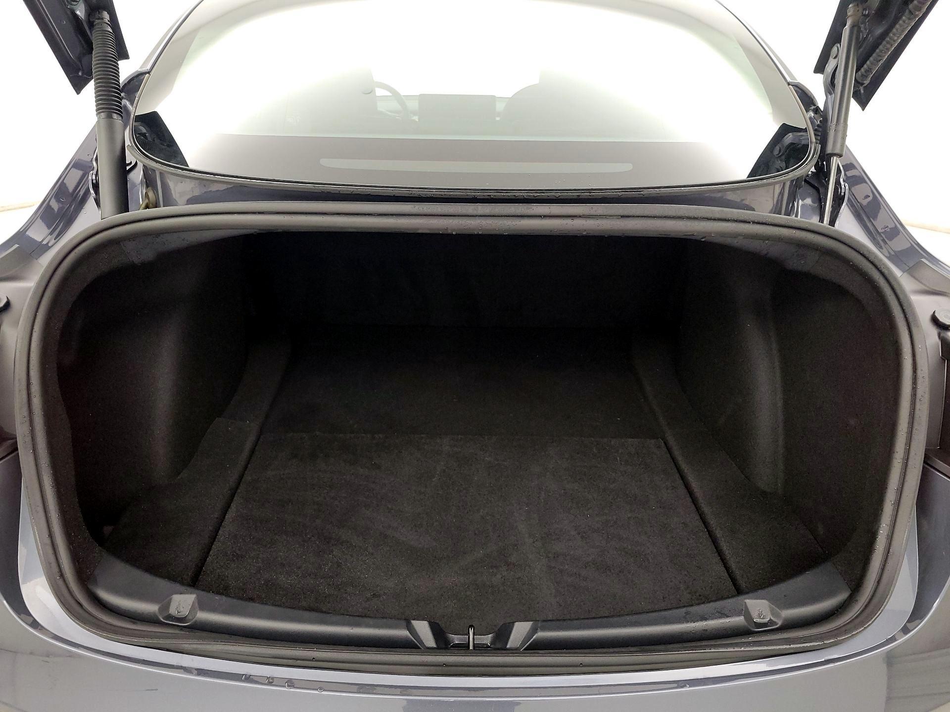 Thumbnail: 2023 Tesla Model 3 - 19