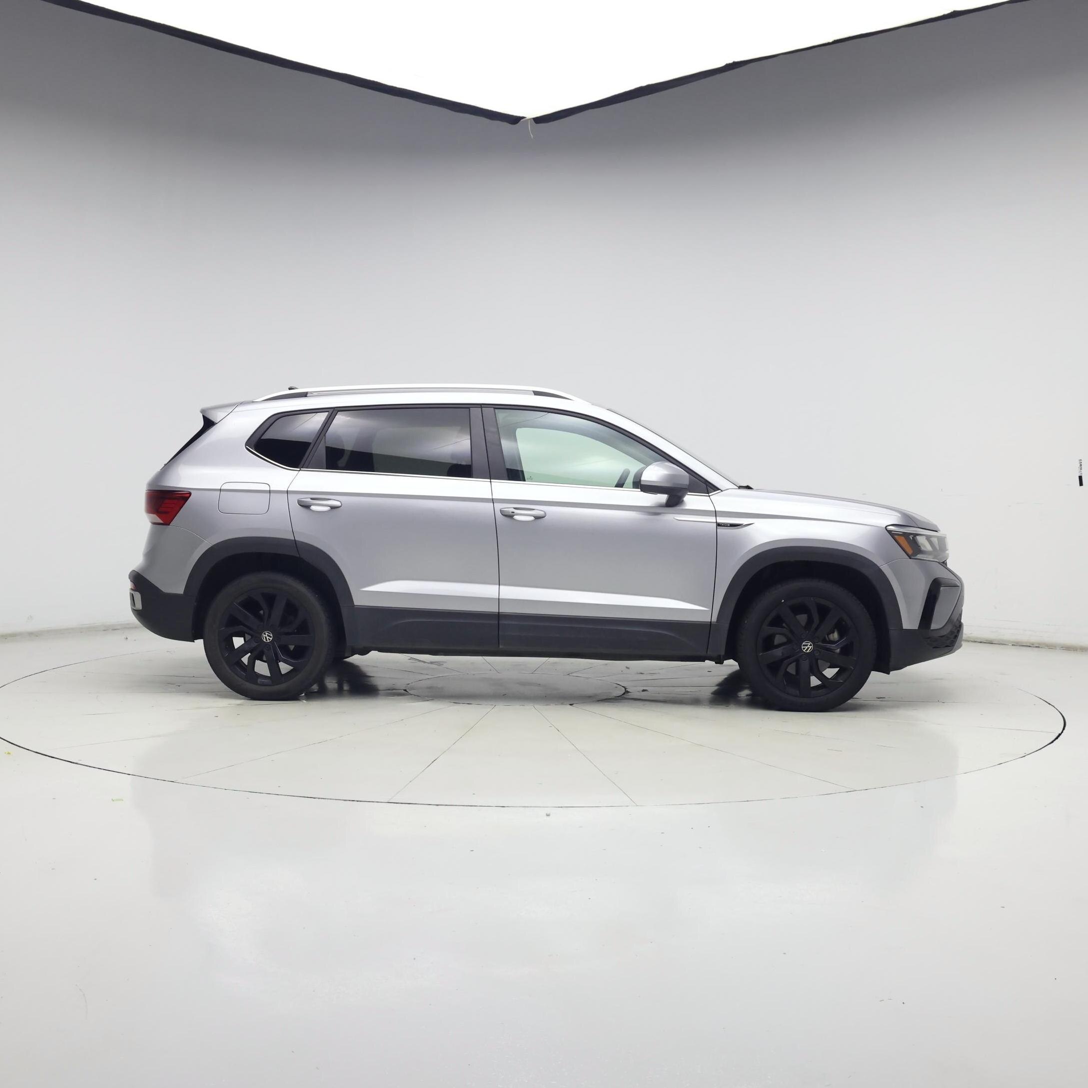 Thumbnail: 2023 Volkswagen Taos - 7