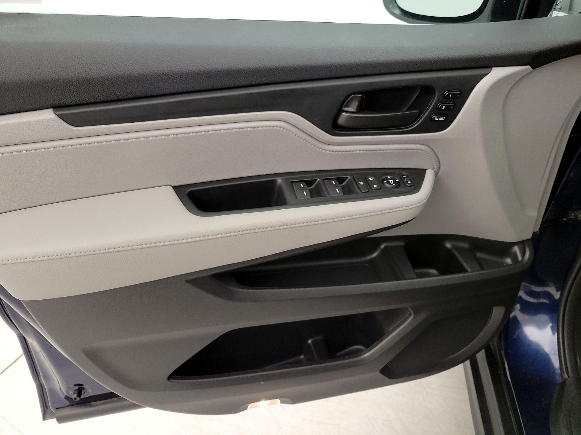 Thumbnail: 2023 Honda Odyssey - 12