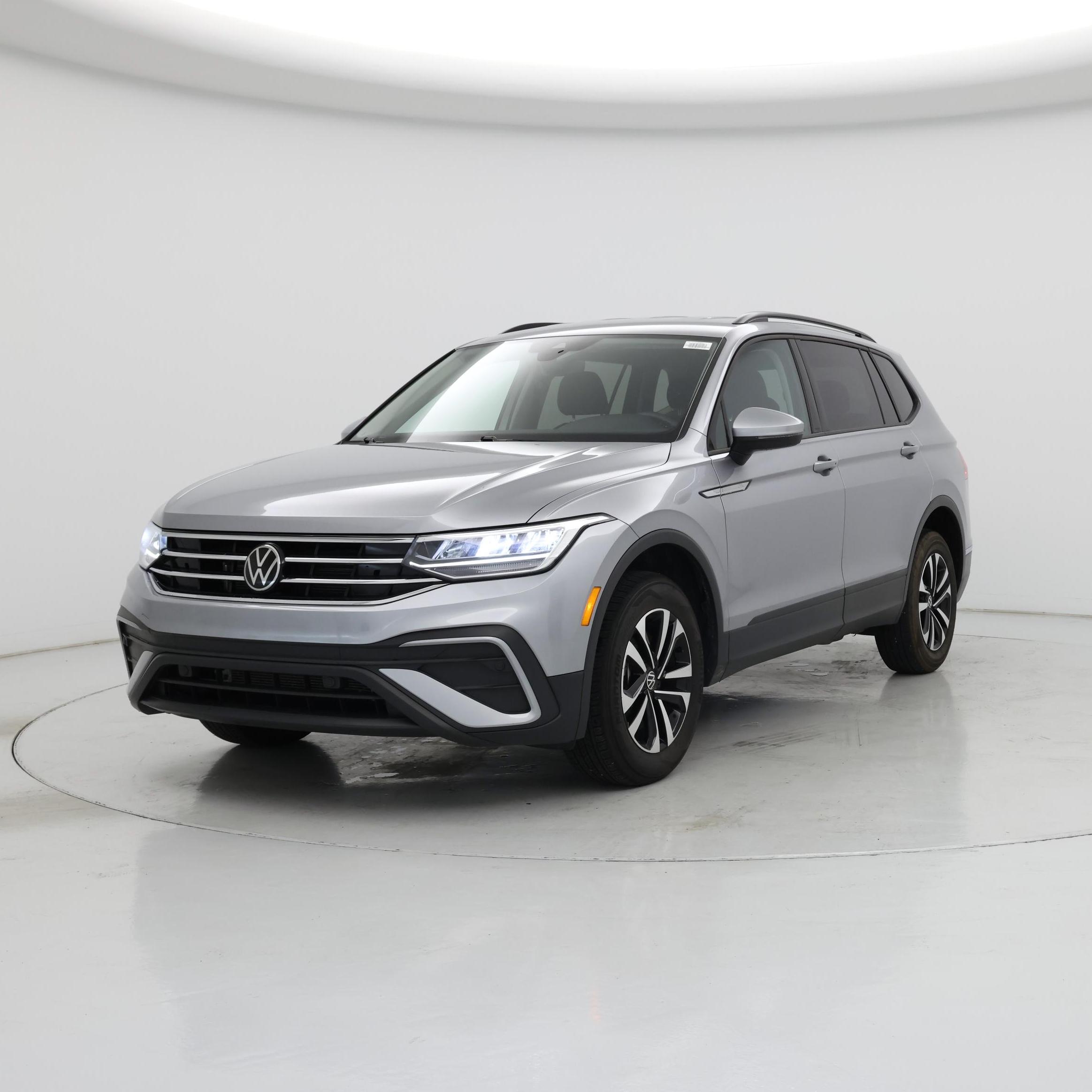 Thumbnail: 2023 Volkswagen Tiguan - 4