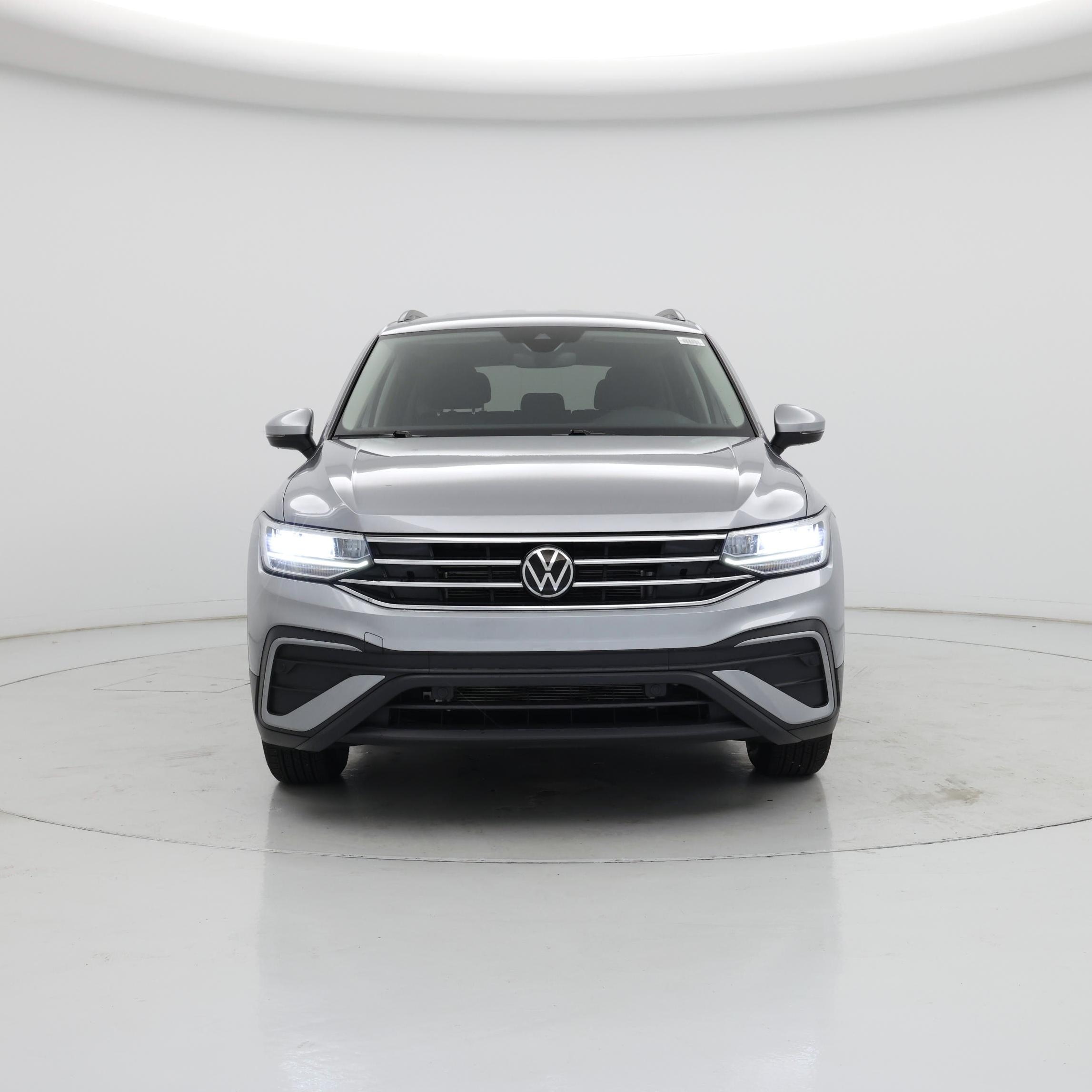 Thumbnail: 2023 Volkswagen Tiguan - 5