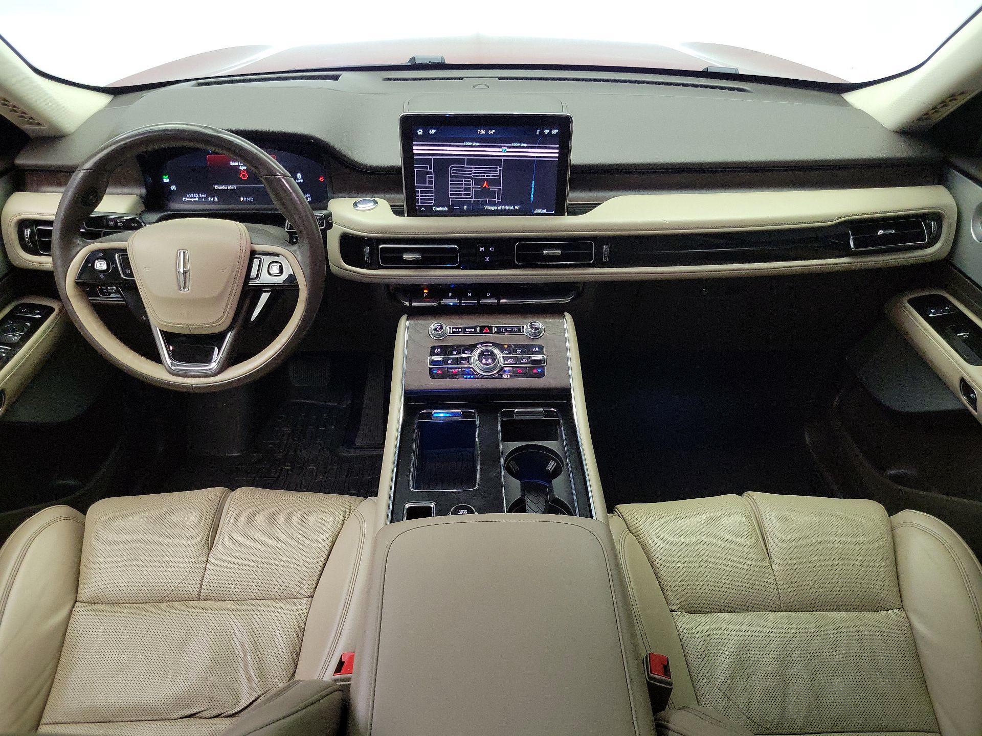 Thumbnail: 2020 Lincoln Aviator - 9