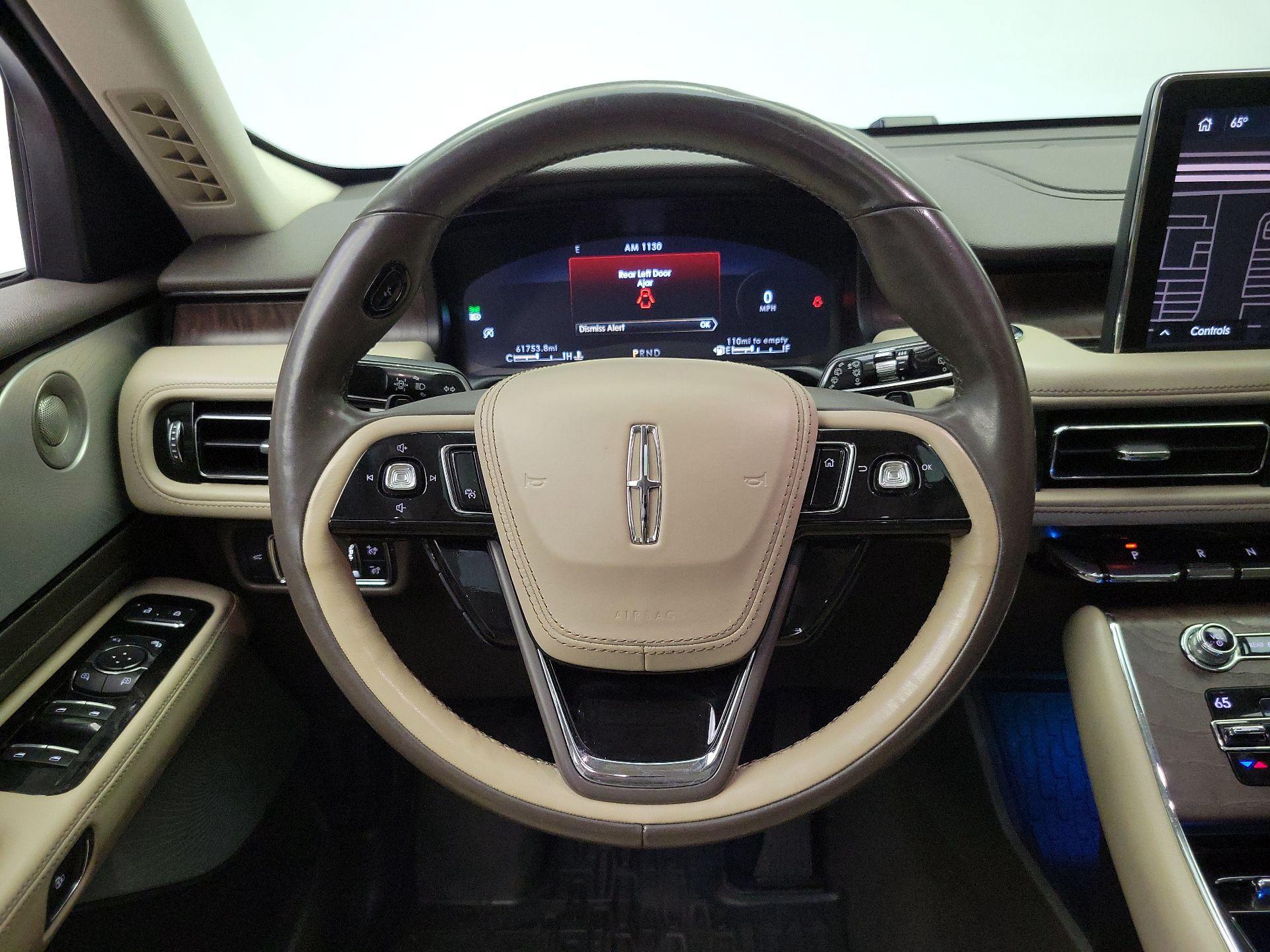 Thumbnail: 2020 Lincoln Aviator - 10