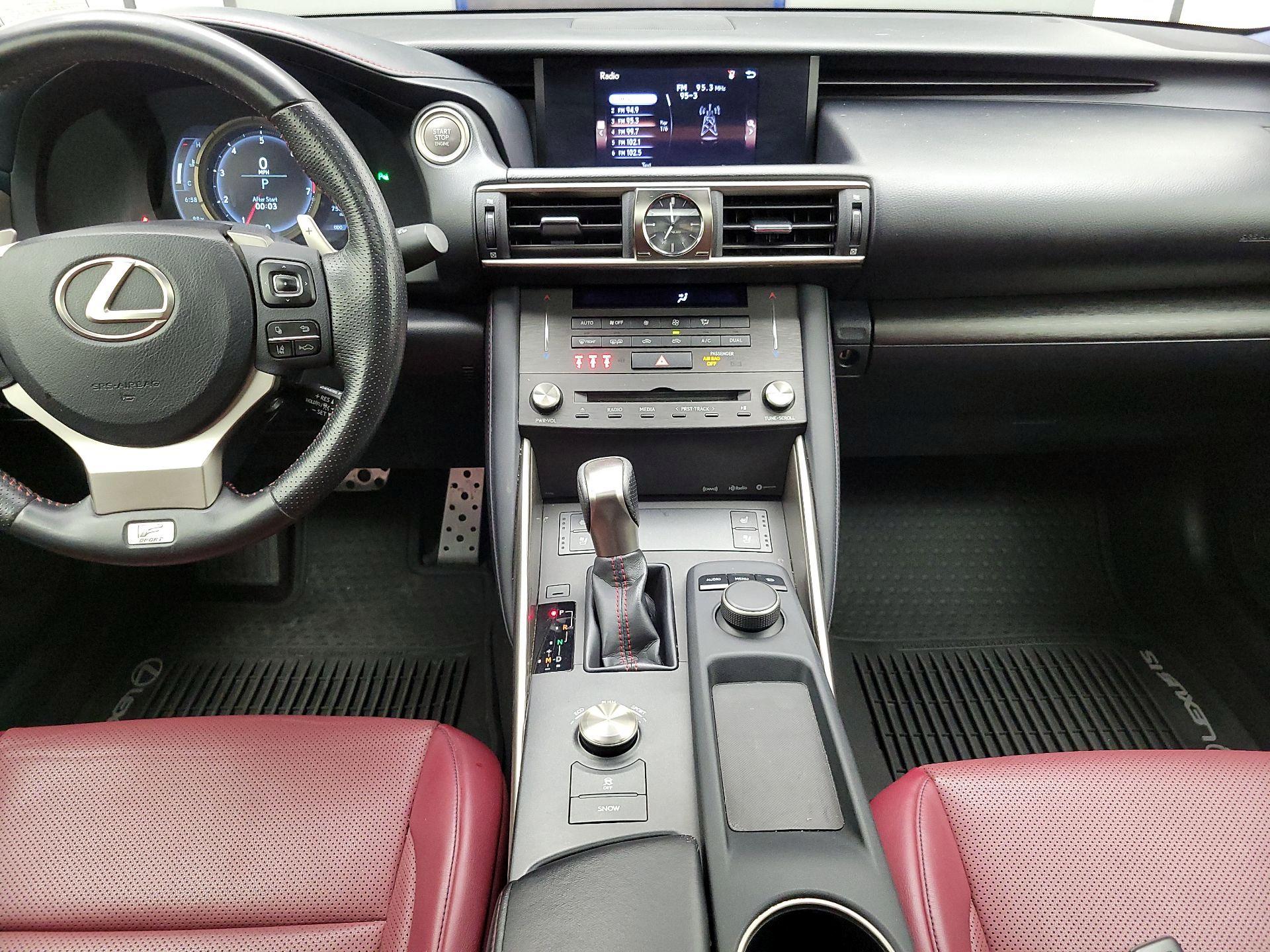 Thumbnail: 2019 Lexus IS - 9