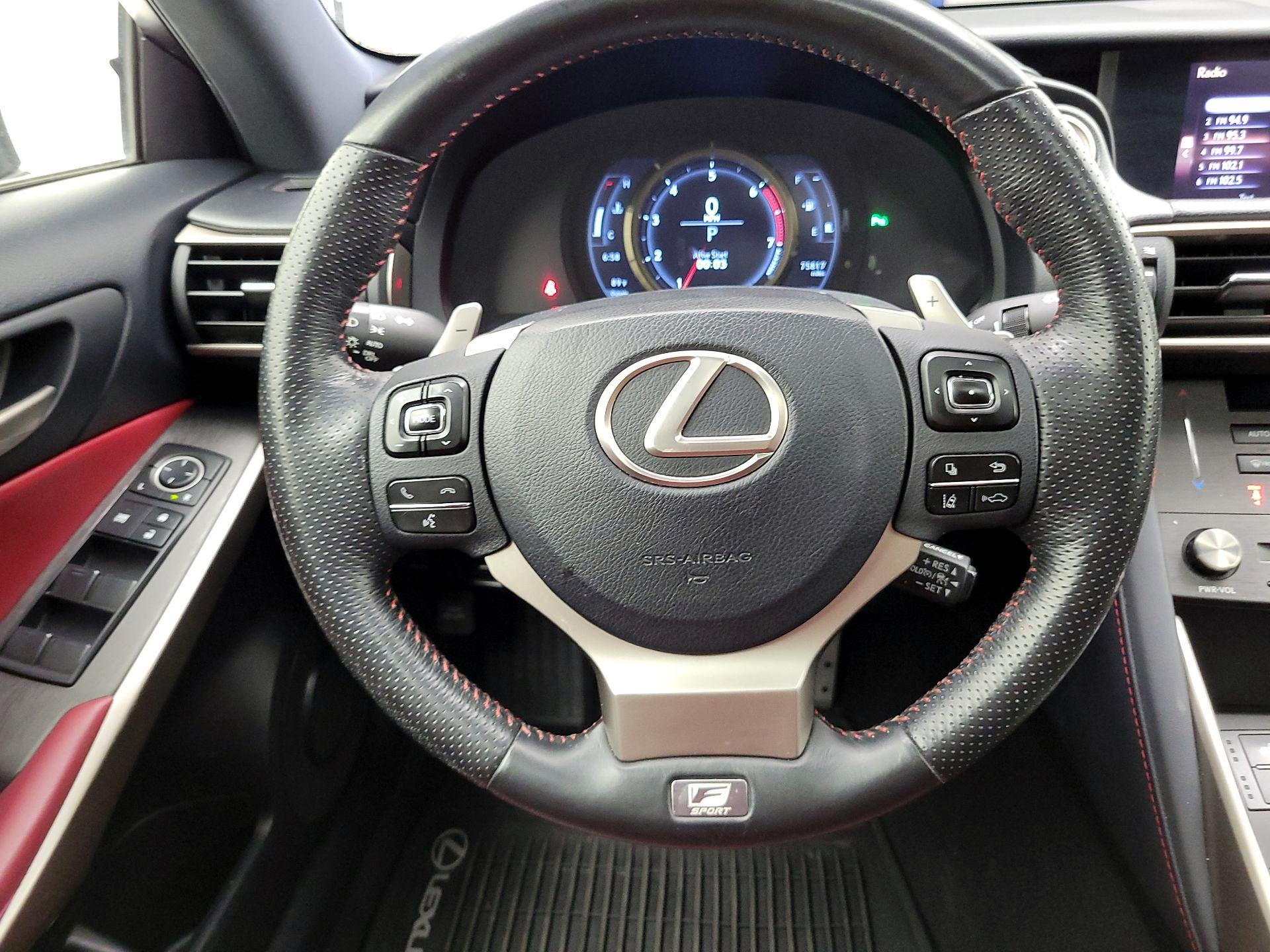 Thumbnail: 2019 Lexus IS - 10