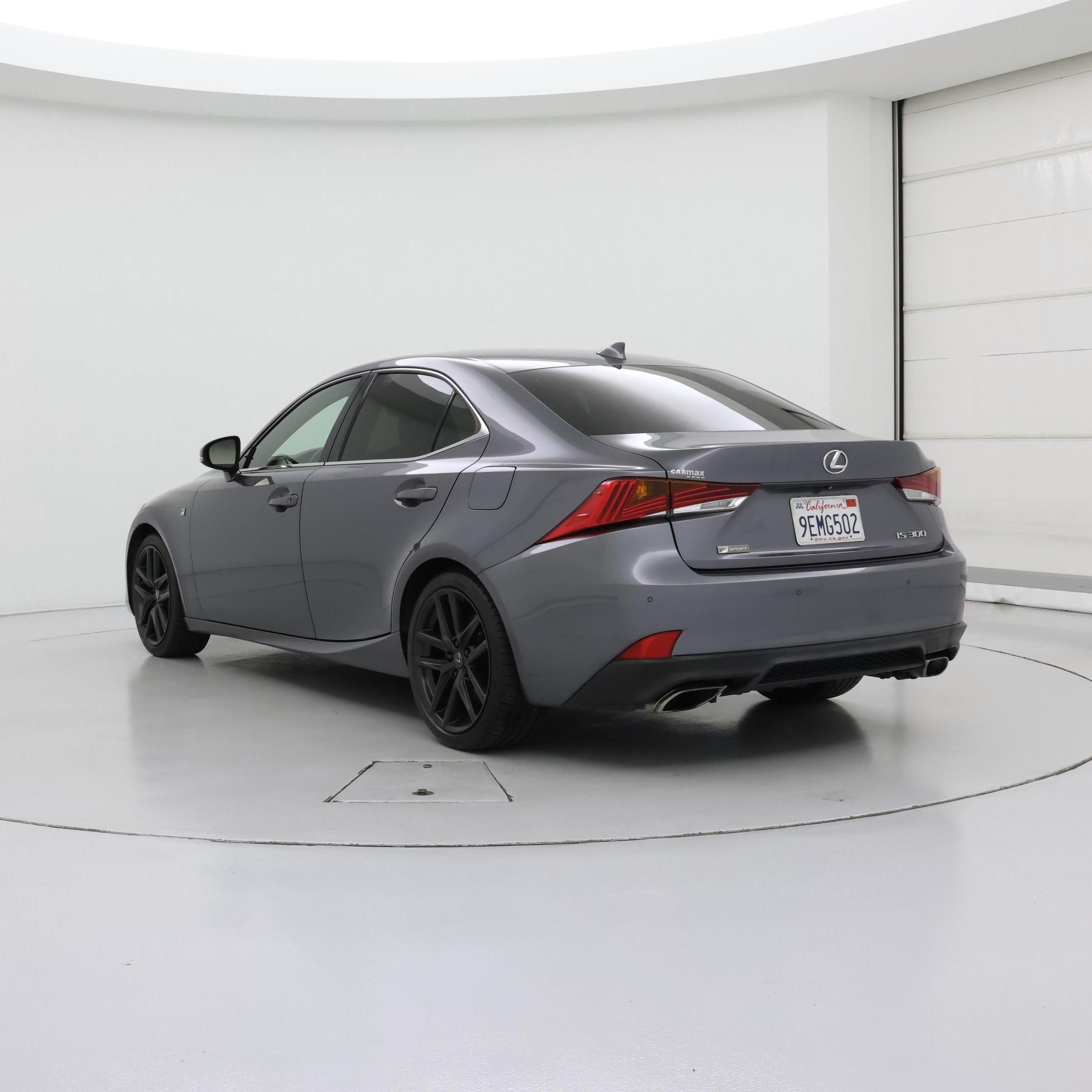 Thumbnail: 2019 Lexus IS - 2