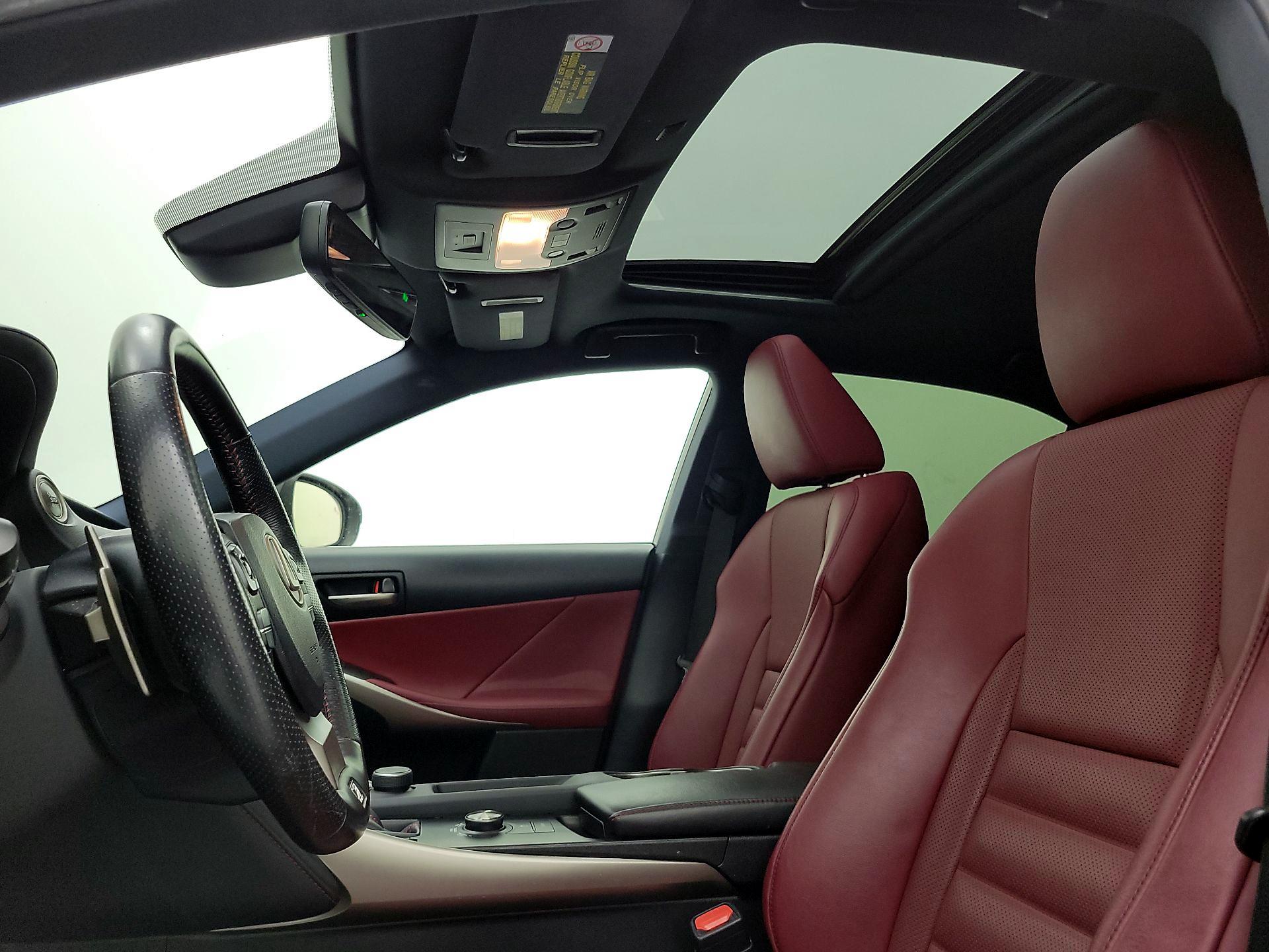 Thumbnail: 2019 Lexus IS - 19