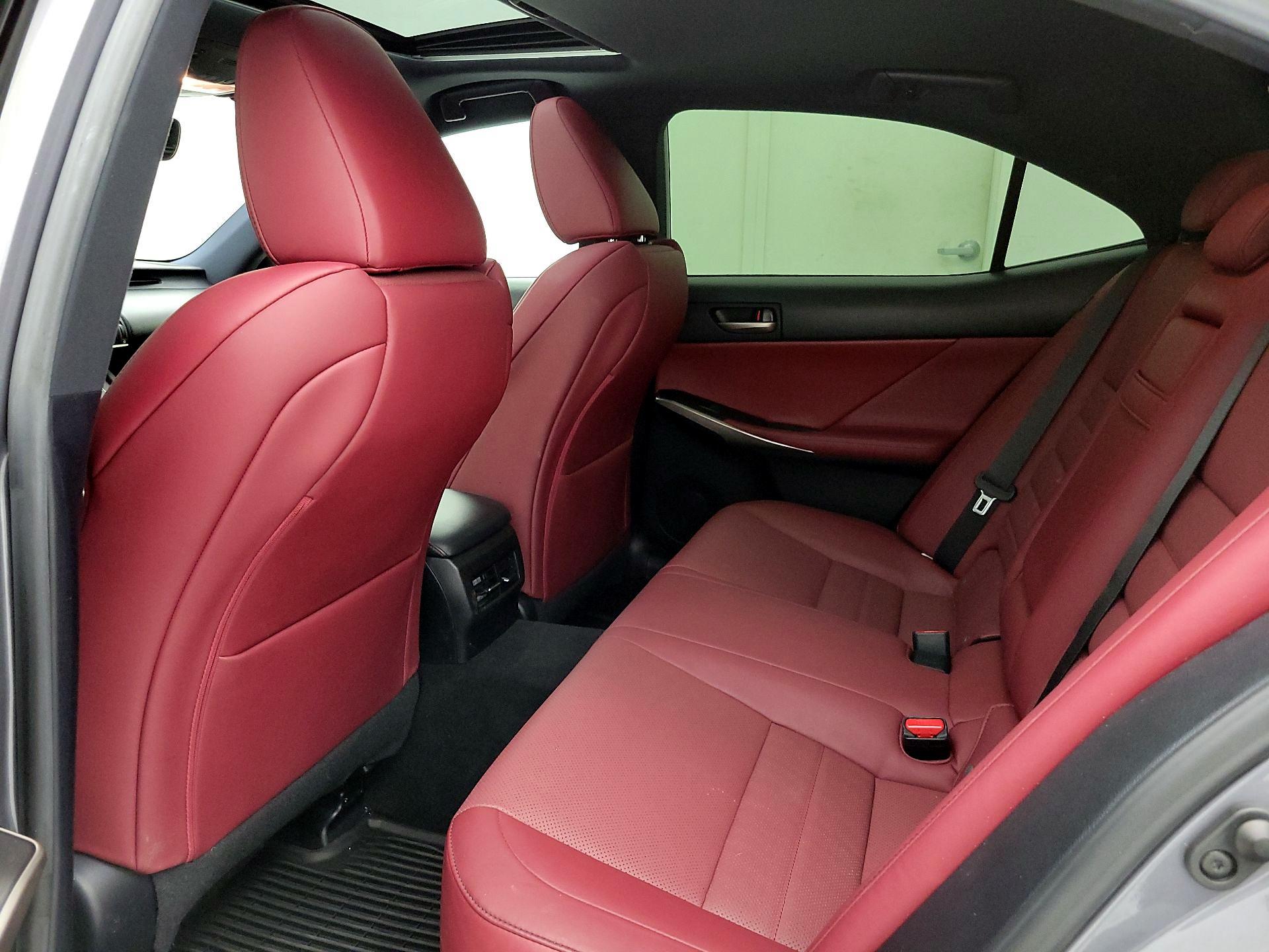 Thumbnail: 2019 Lexus IS - 20