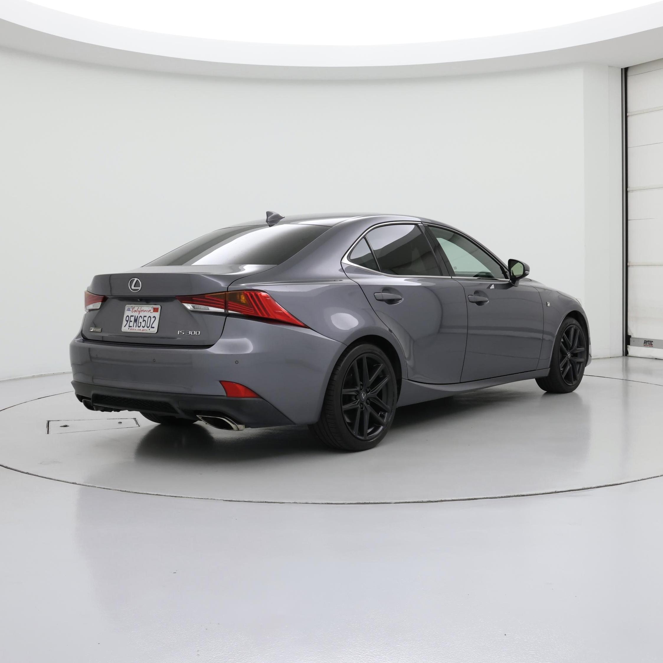 Thumbnail: 2019 Lexus IS - 8