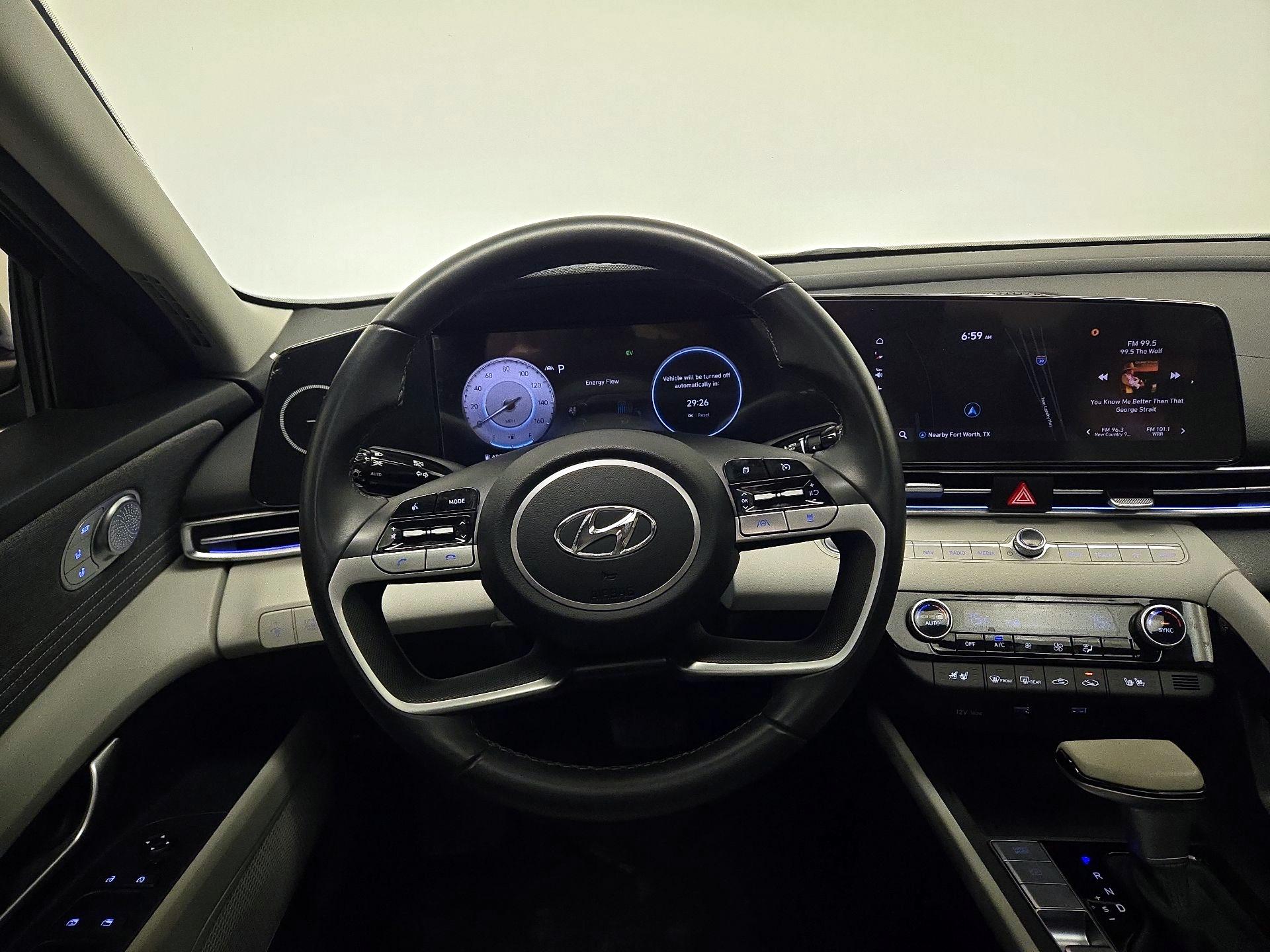 Thumbnail: 2023 Hyundai Elantra - 10