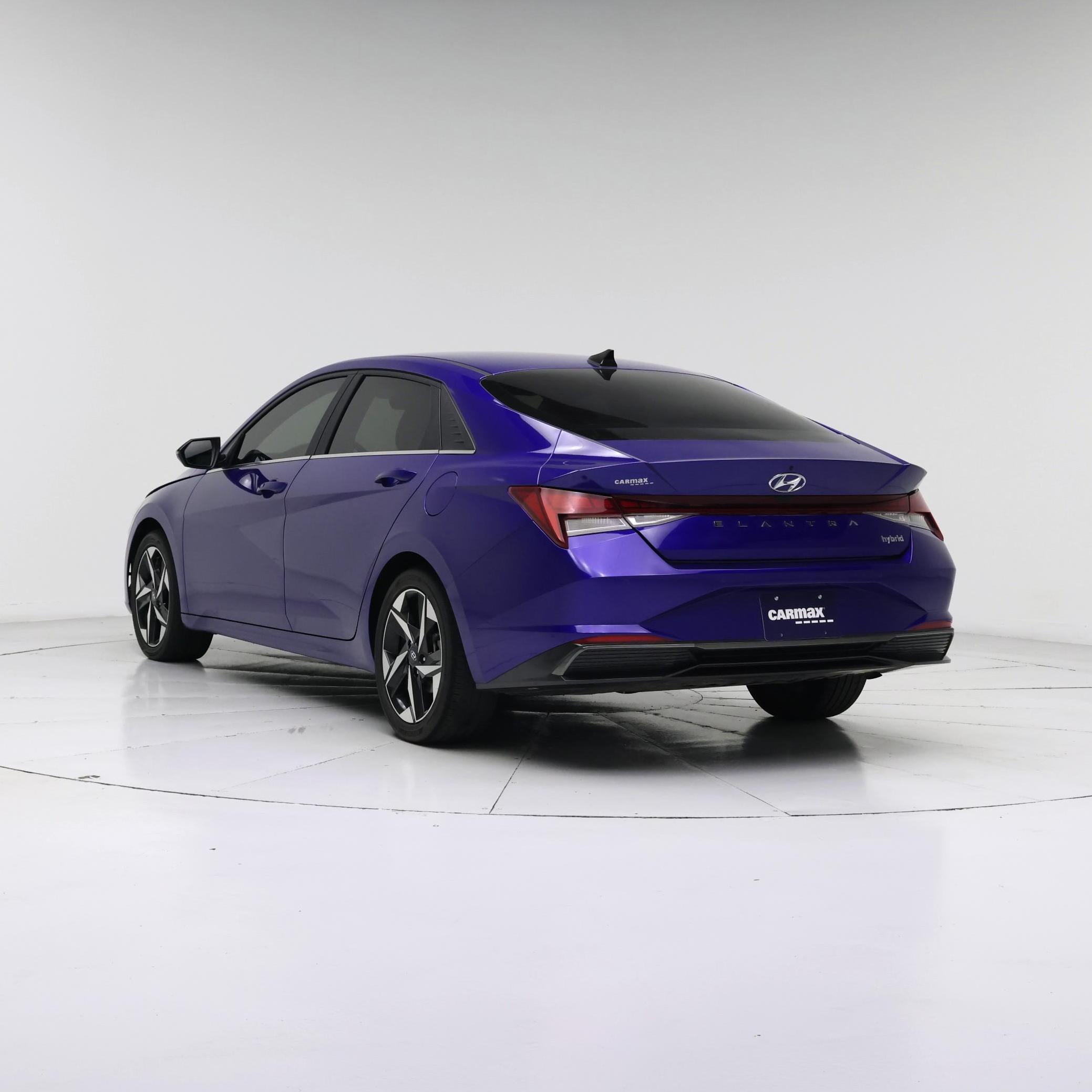 Thumbnail: 2023 Hyundai Elantra - 2