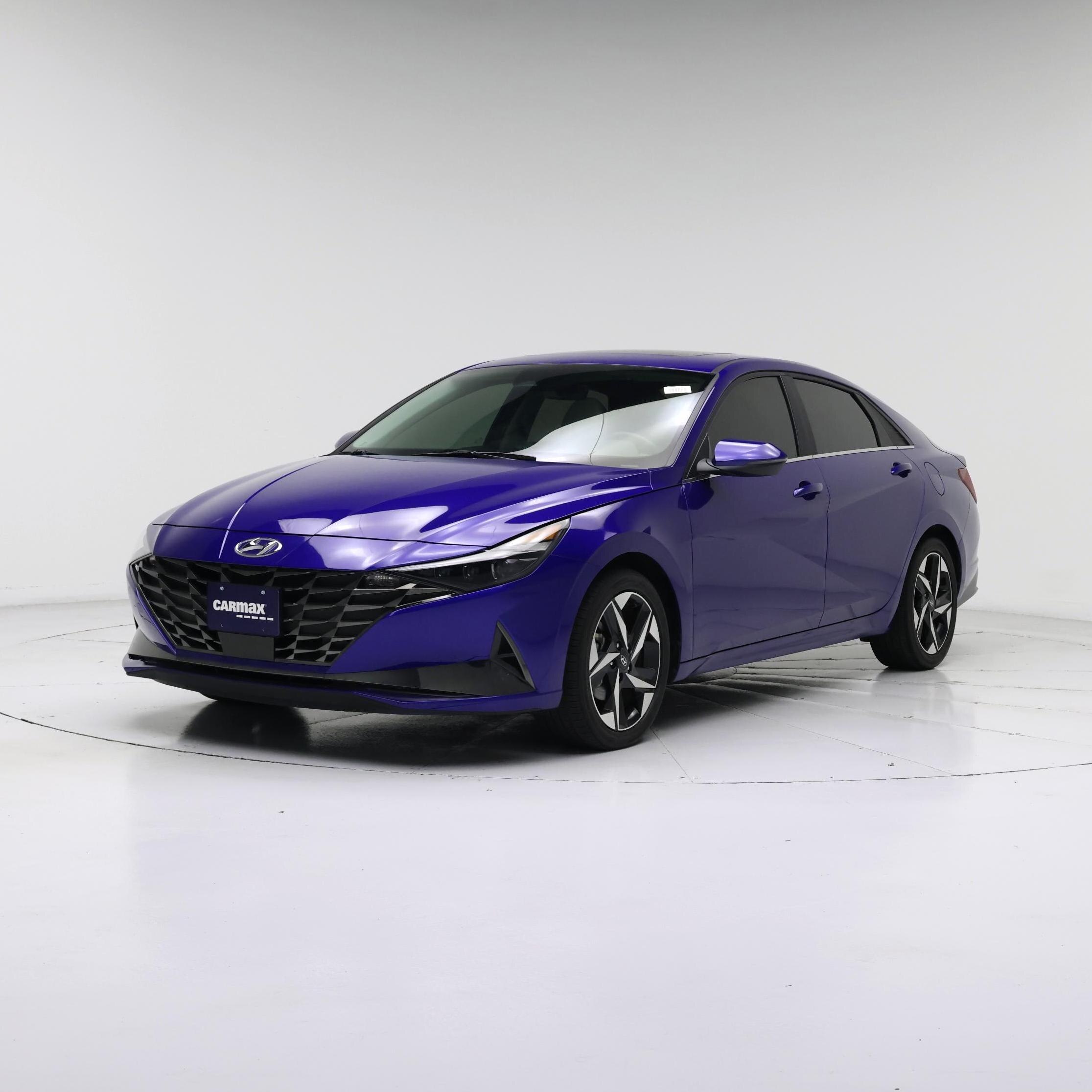 Thumbnail: 2023 Hyundai Elantra - 4