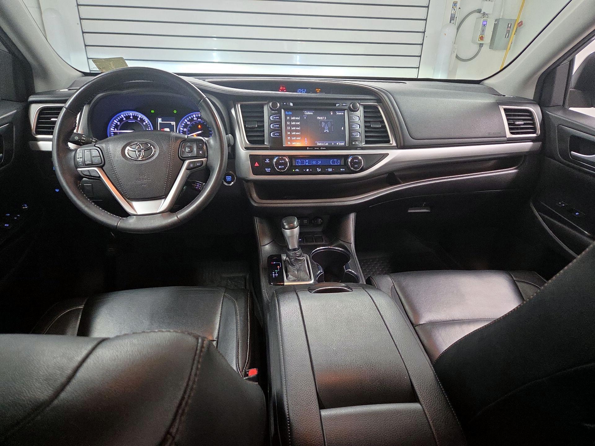 Thumbnail: 2018 Toyota Highlander - 9
