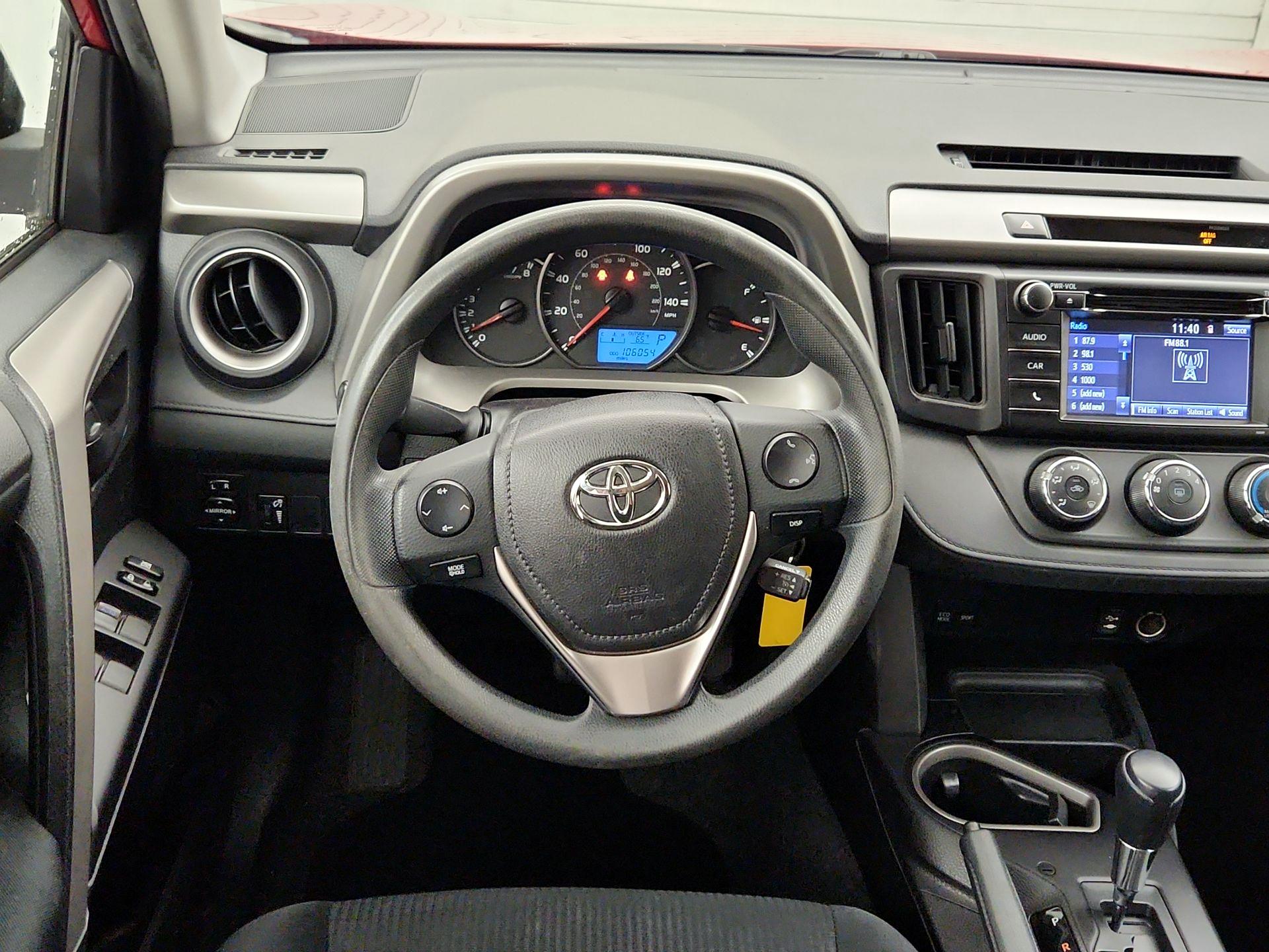 Thumbnail: 2016 Toyota RAV4 - 10
