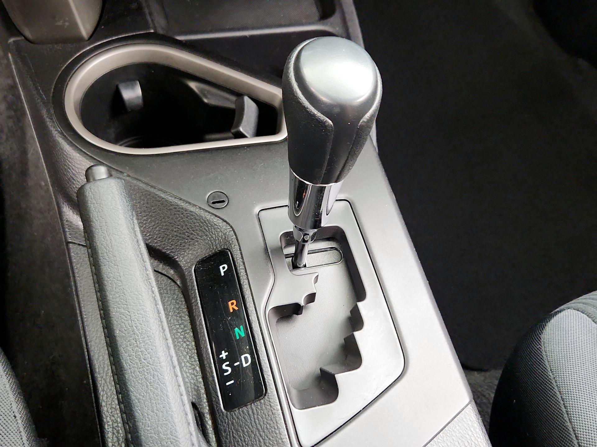 Thumbnail: 2016 Toyota RAV4 - 17