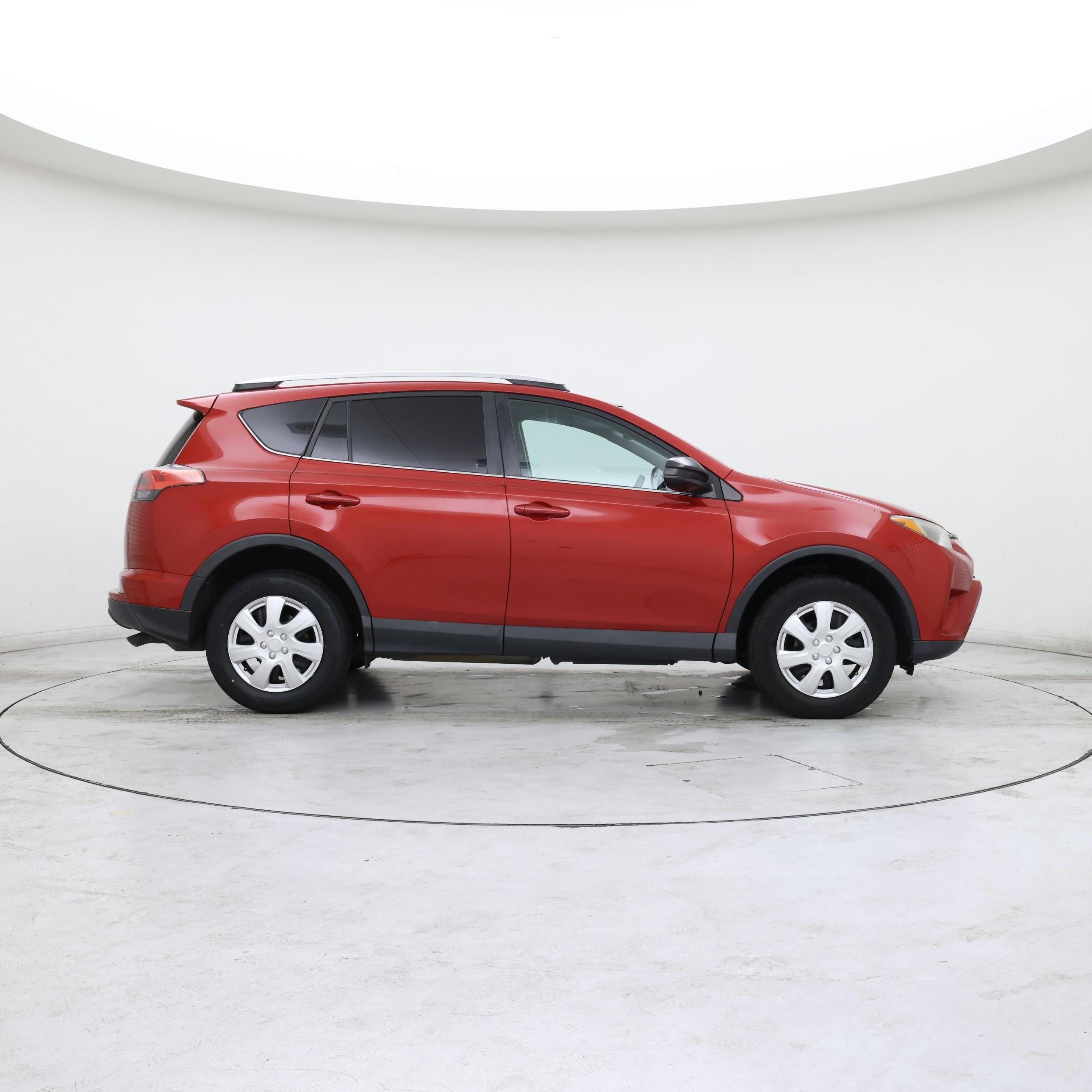Thumbnail: 2016 Toyota RAV4 - 7