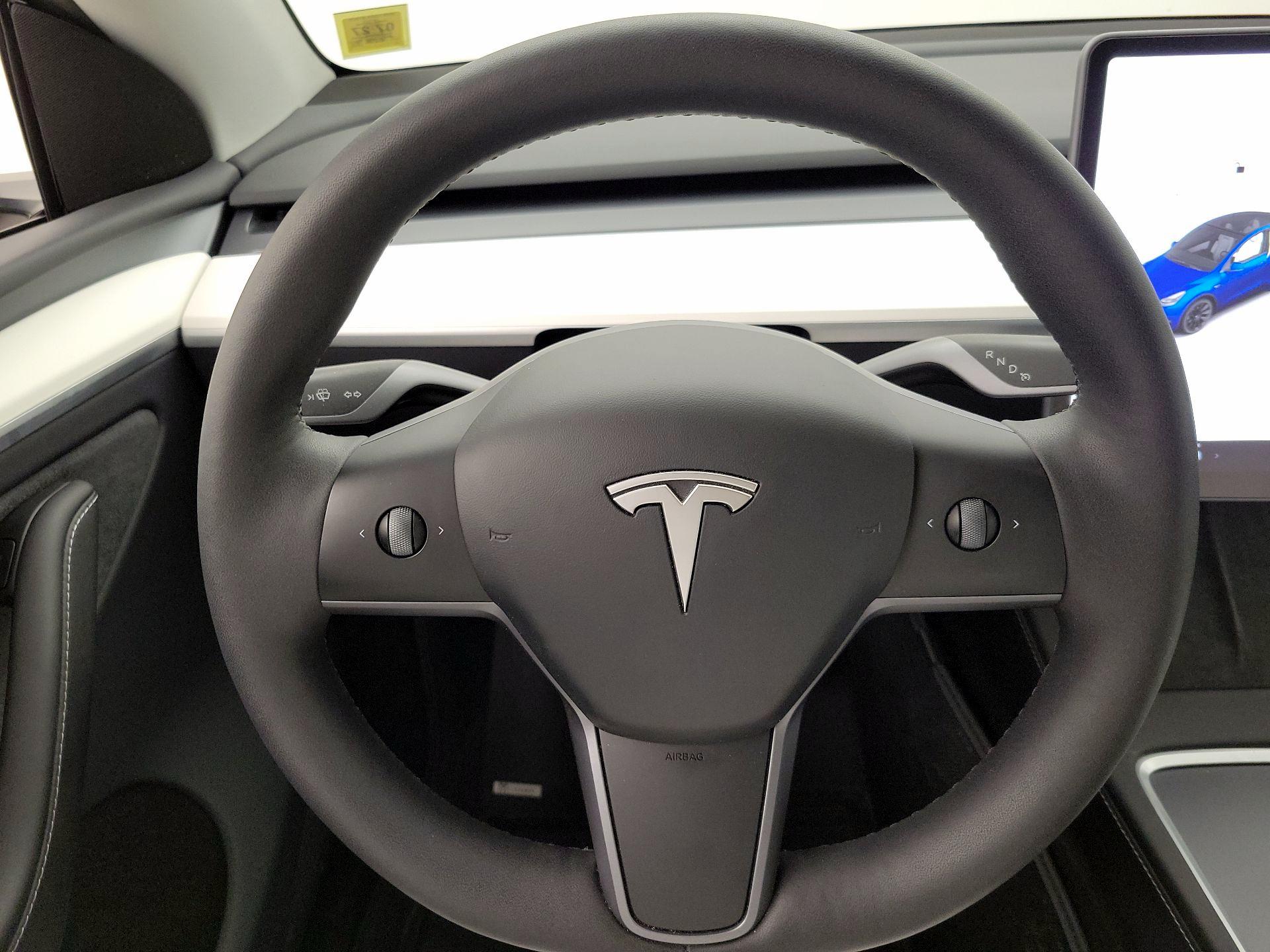 Thumbnail: 2023 Tesla Model Y - 10
