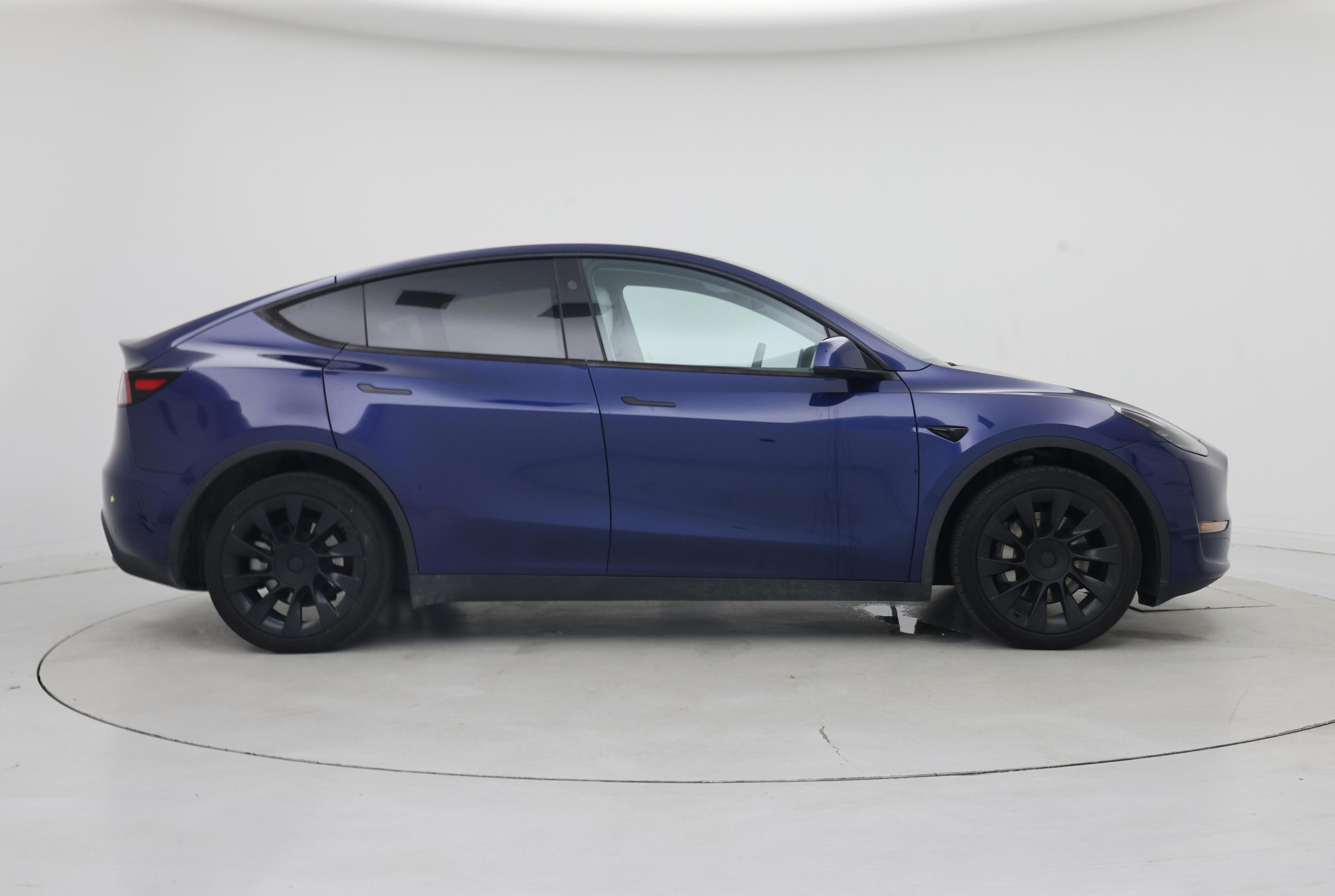 Thumbnail: 2023 Tesla Model Y - 7