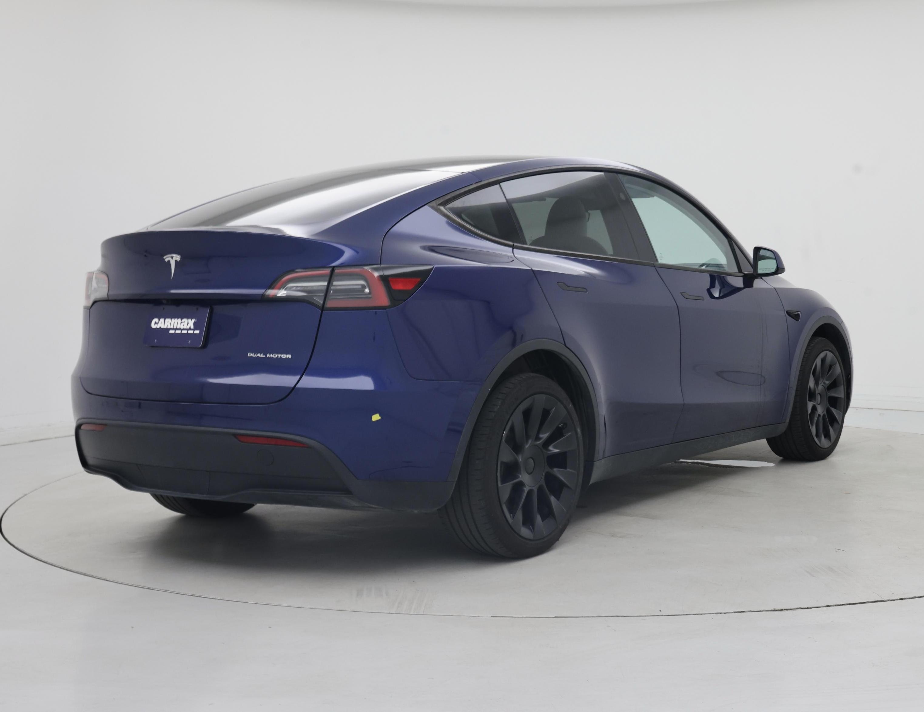 Thumbnail: 2023 Tesla Model Y - 8