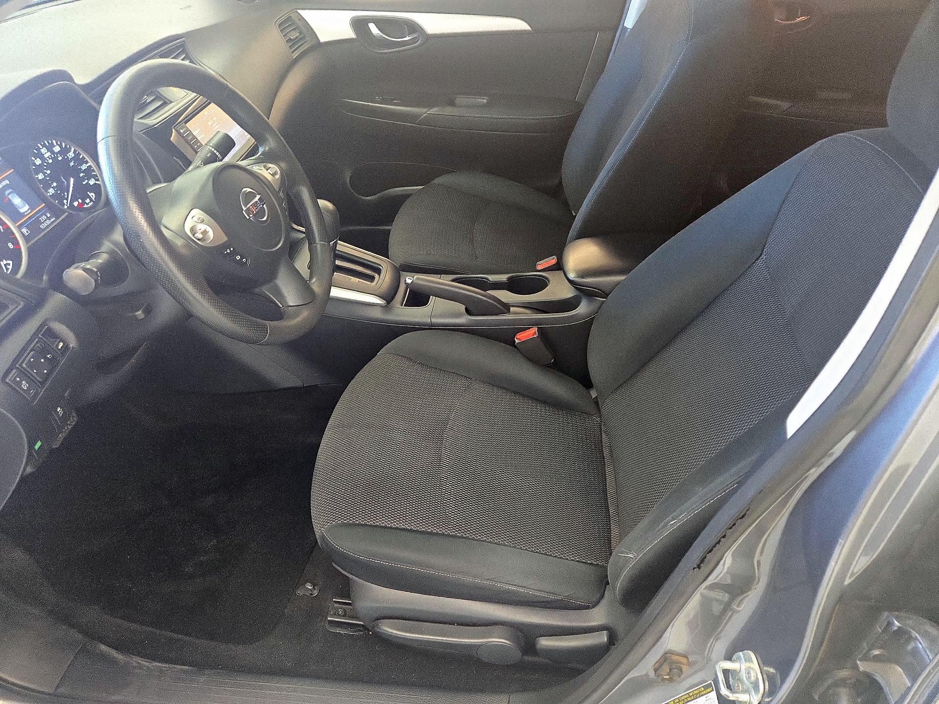 Thumbnail: 2019 Nissan Sentra - 11