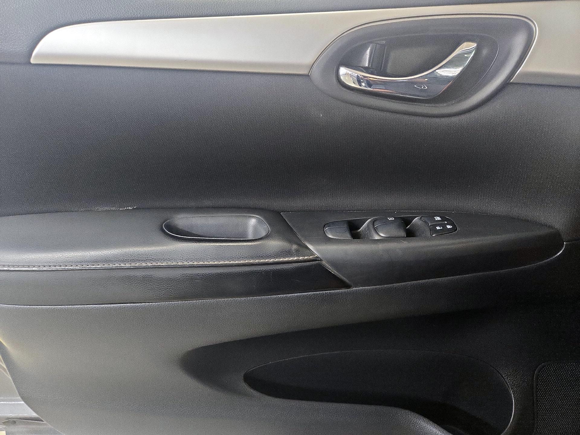 Thumbnail: 2019 Nissan Sentra - 12