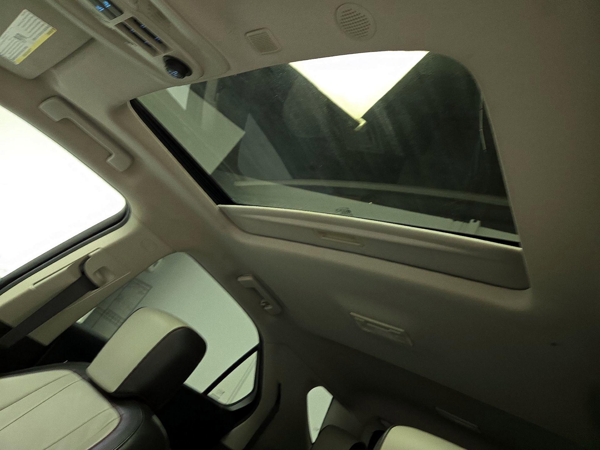 Thumbnail: 2017 Chevrolet Equinox - 17