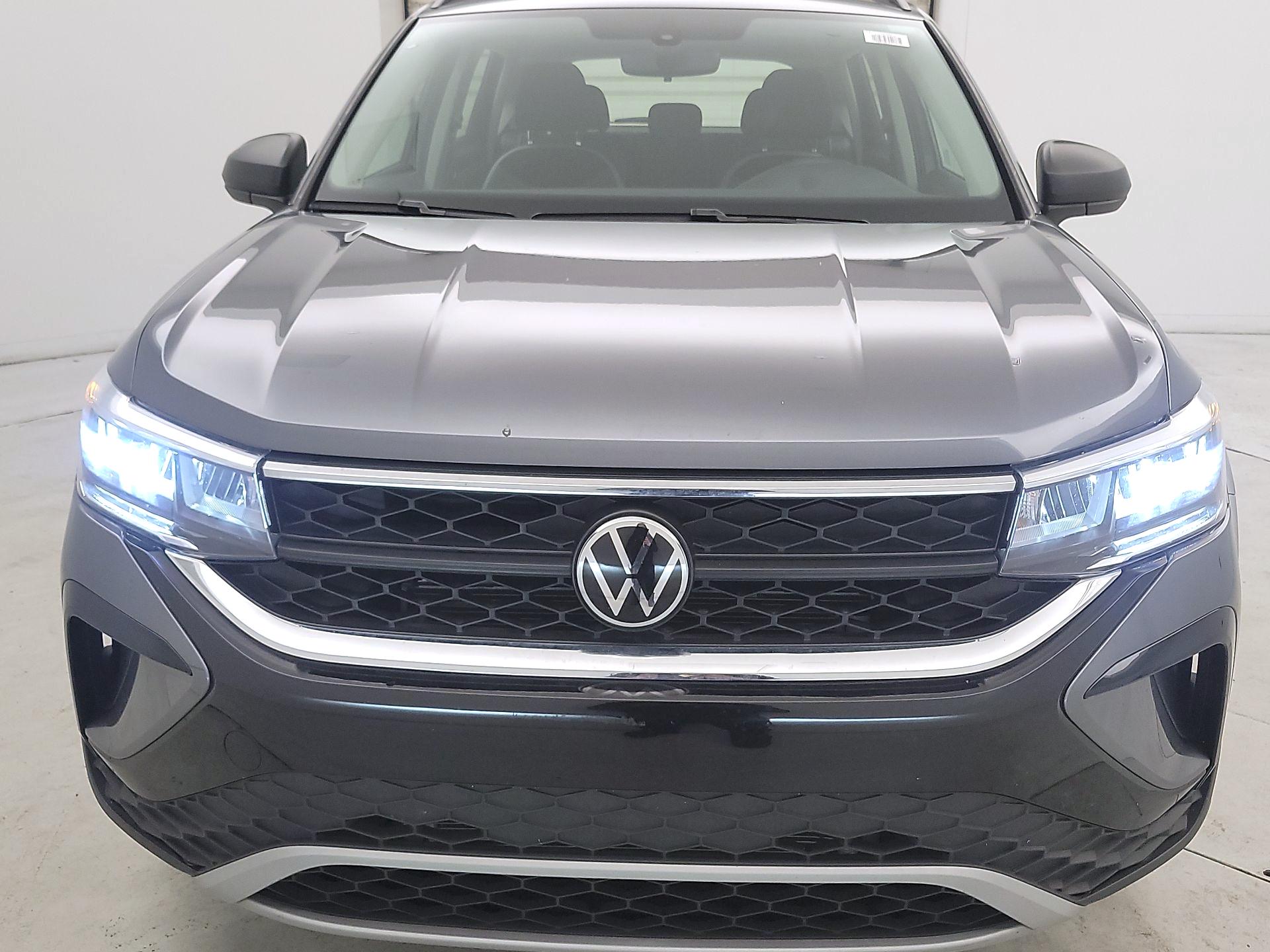 Thumbnail: 2023 Volkswagen Taos - 2