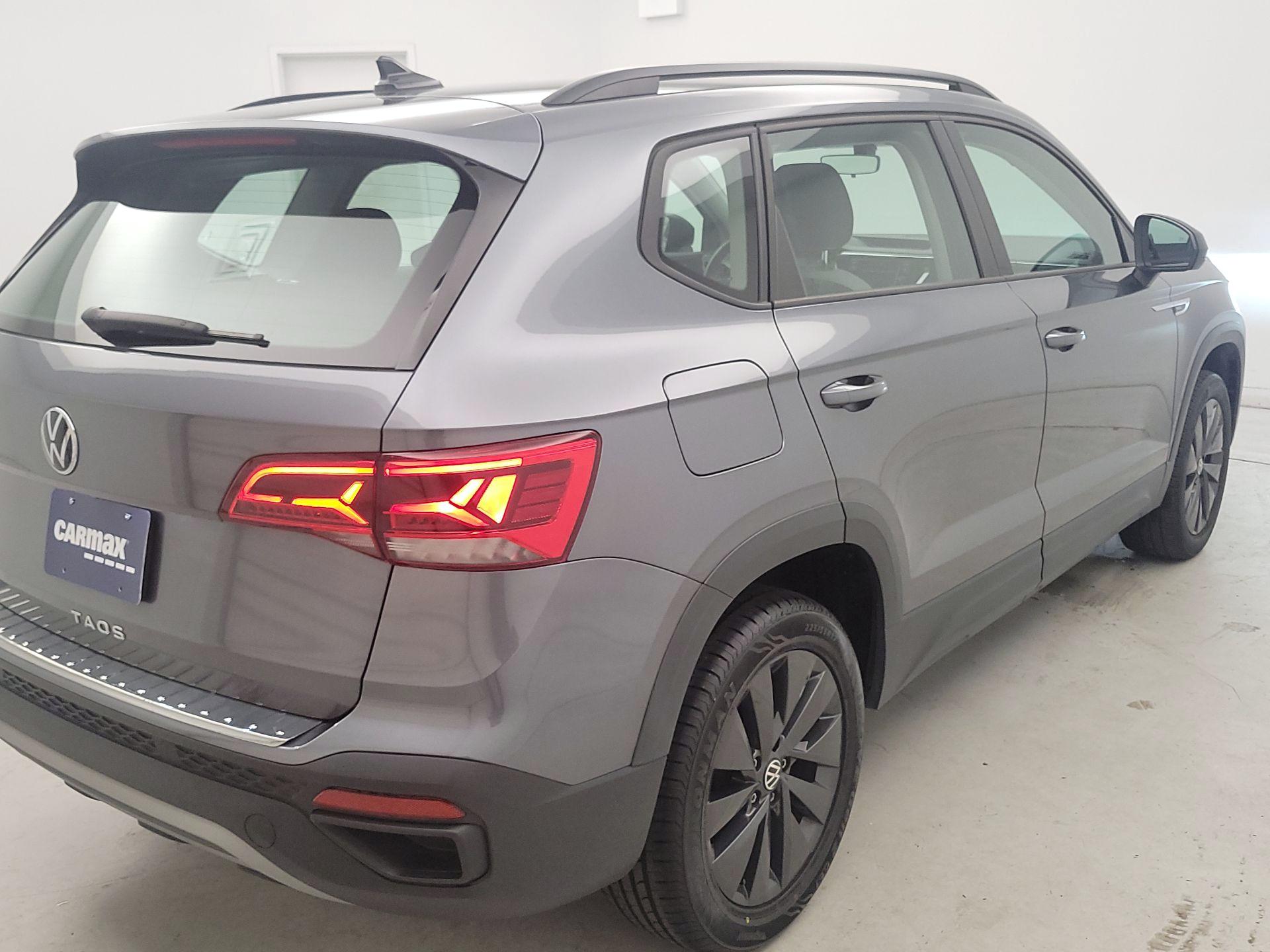 Thumbnail: 2023 Volkswagen Taos - 5