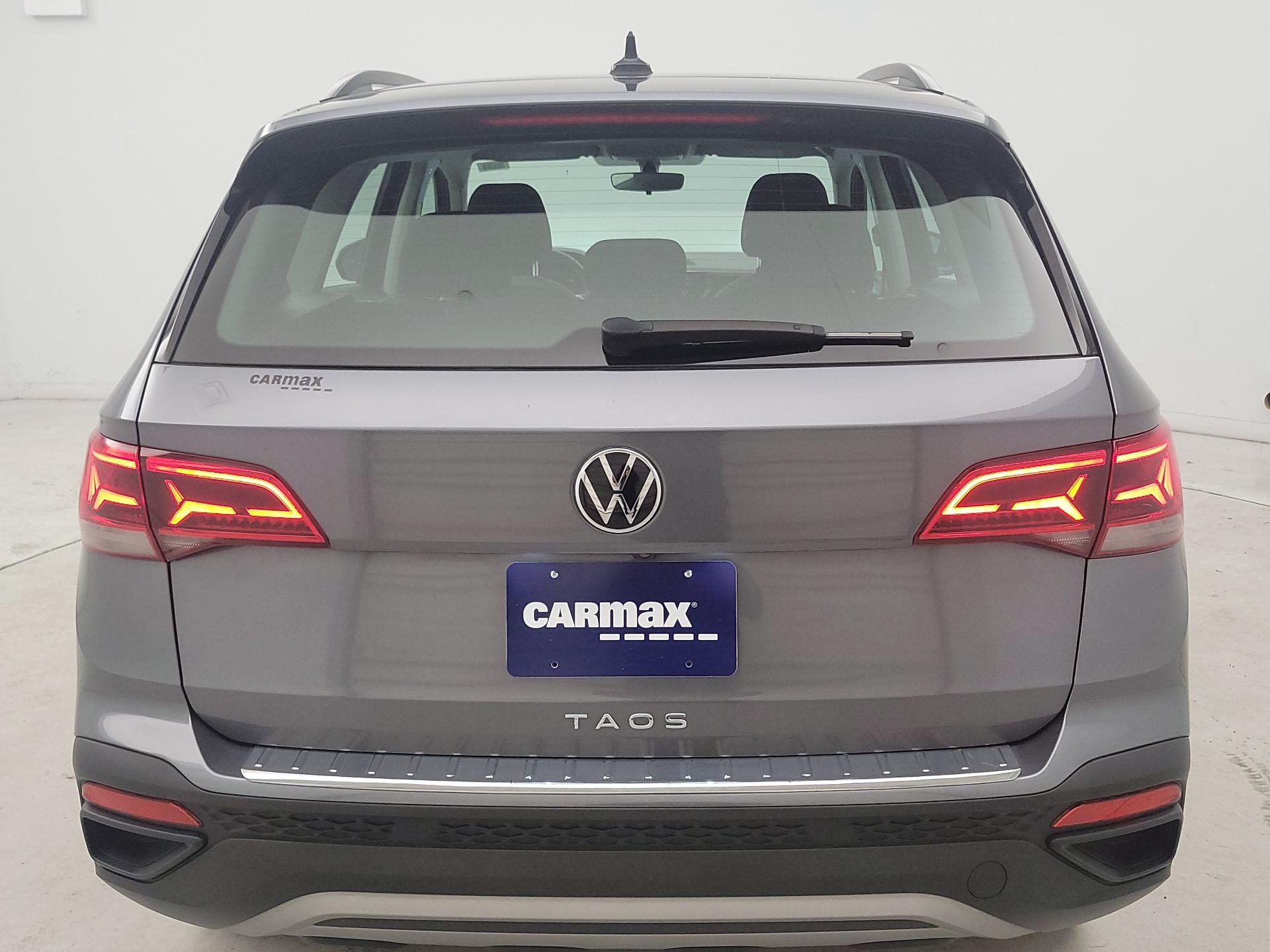 Thumbnail: 2023 Volkswagen Taos - 6