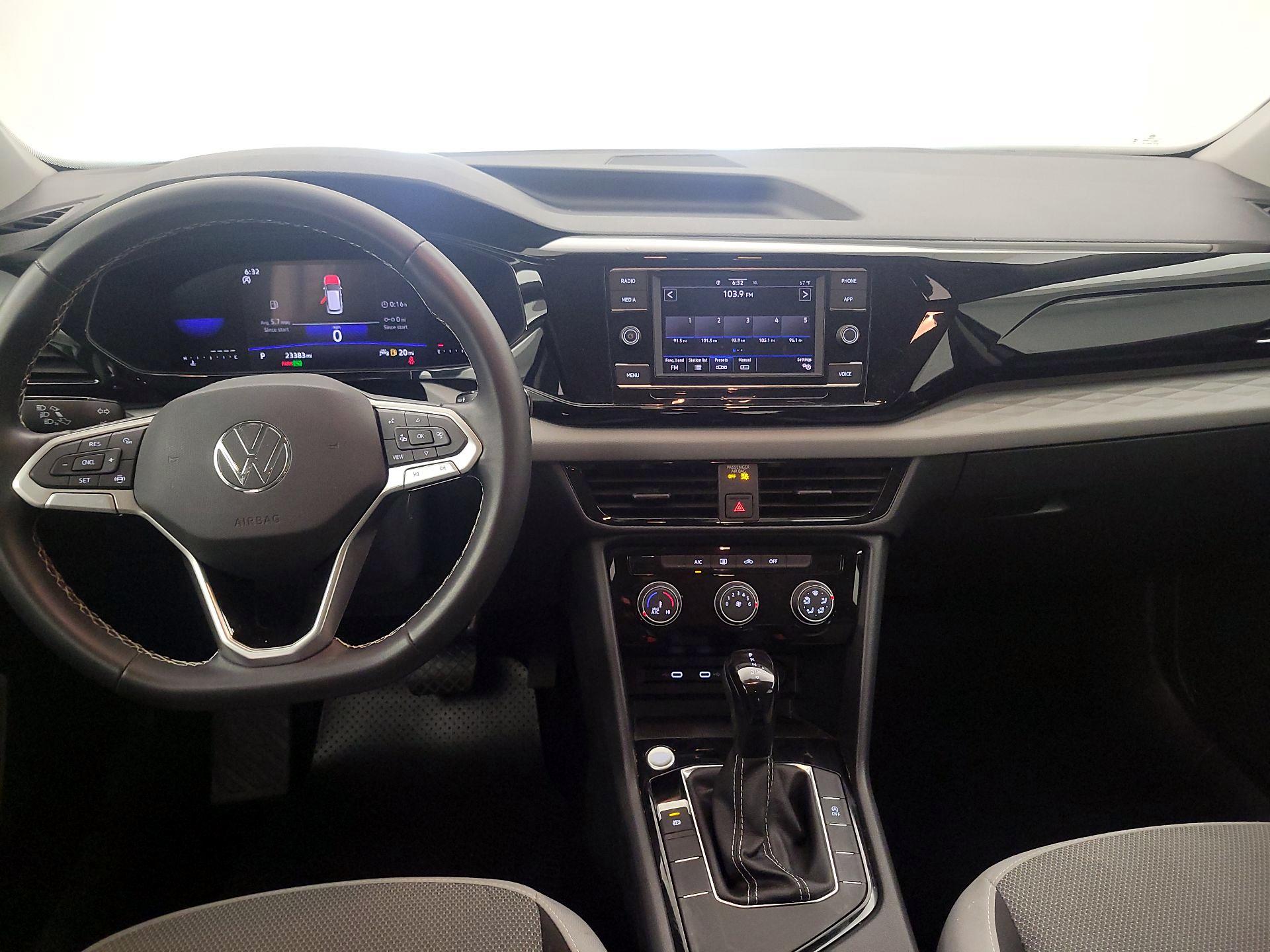 Thumbnail: 2023 Volkswagen Taos - 8