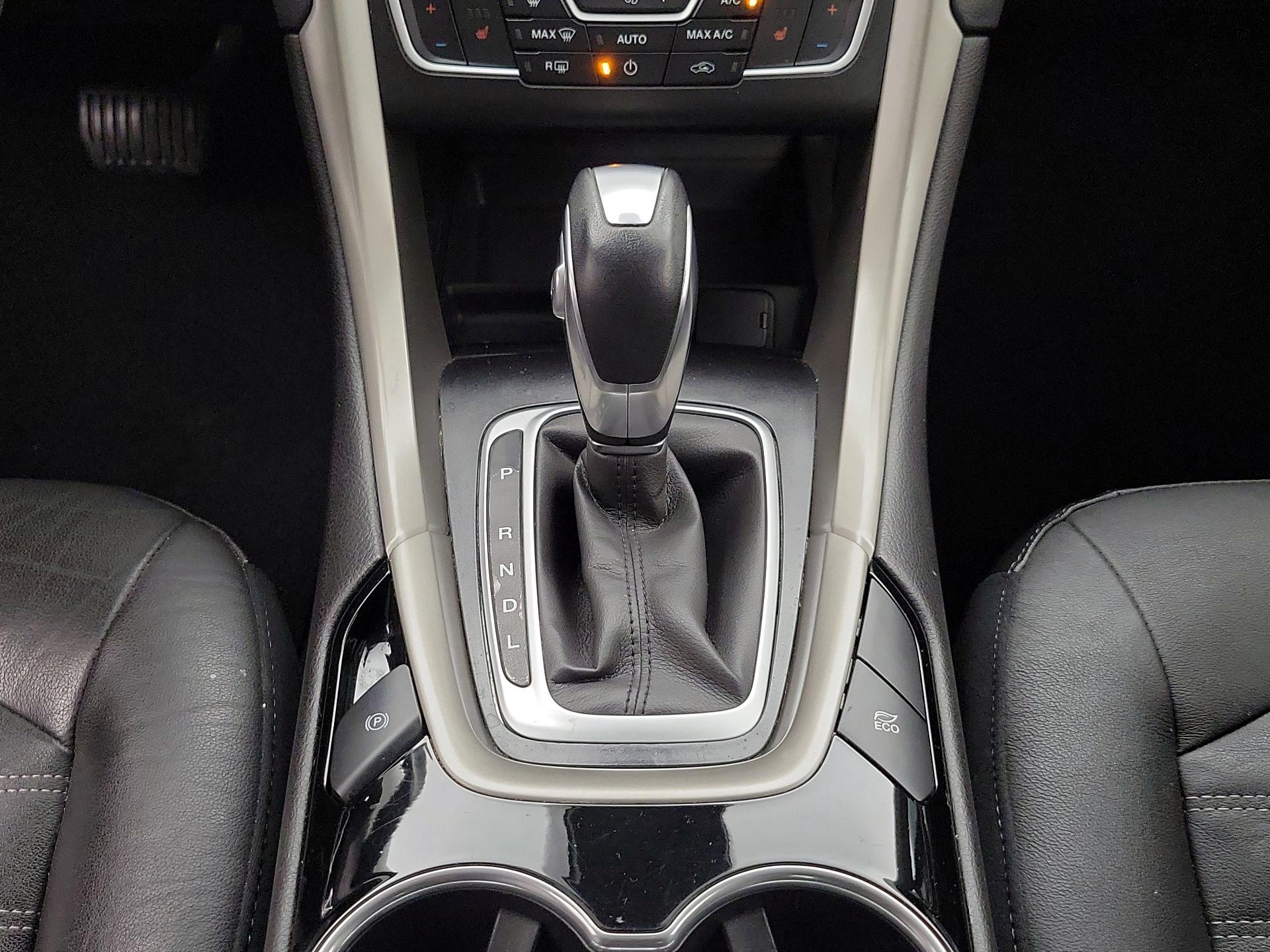 Thumbnail: 2016 Ford Fusion - 17